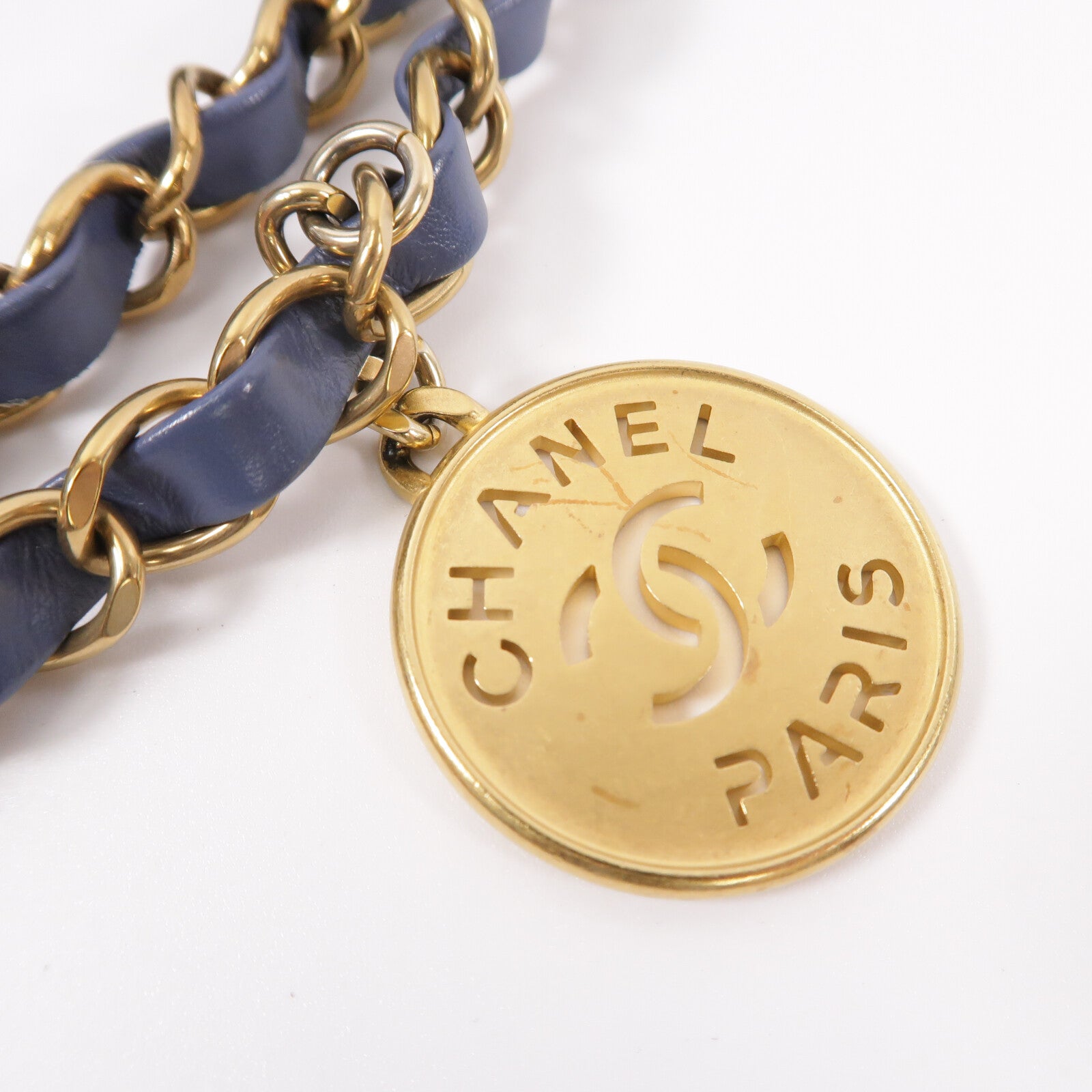 CHANEL 牛皮皮革Chanel 22 Small鏈帶肩背袋