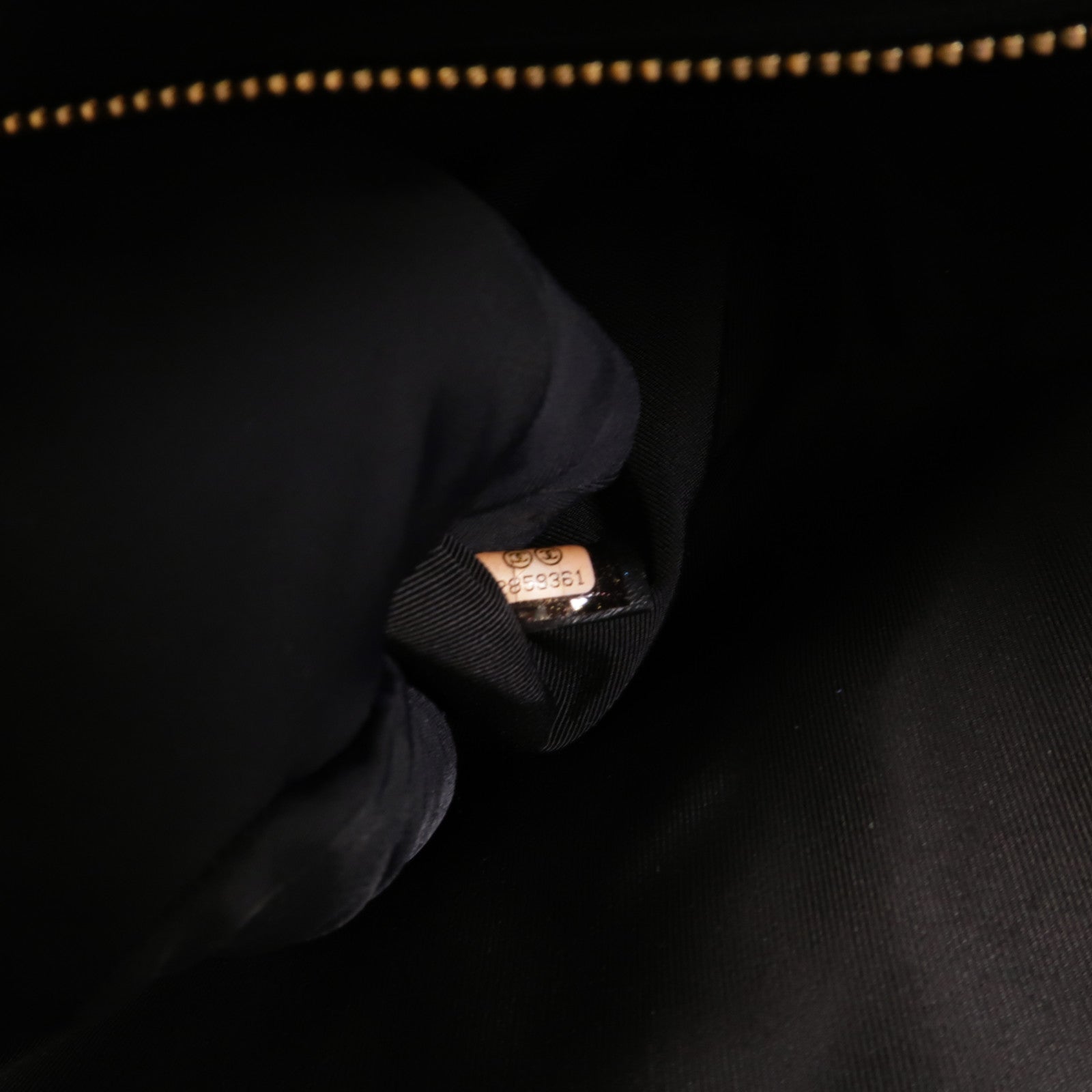 CHANEL 羊皮皮革Classic Zipped Pouch手拿包