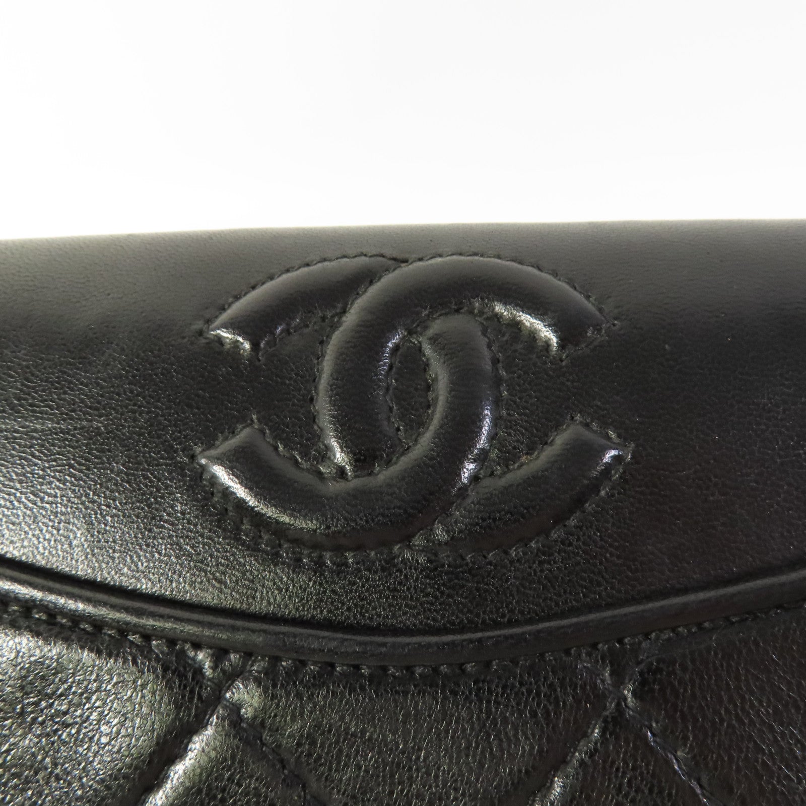 CHANEL 牛皮皮革Vintage Chain Shoulder金扣鏈帶肩背袋