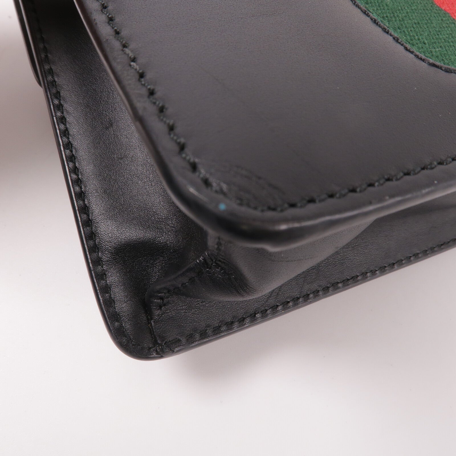 GUCCI 牛皮皮革Sylvie肩背袋