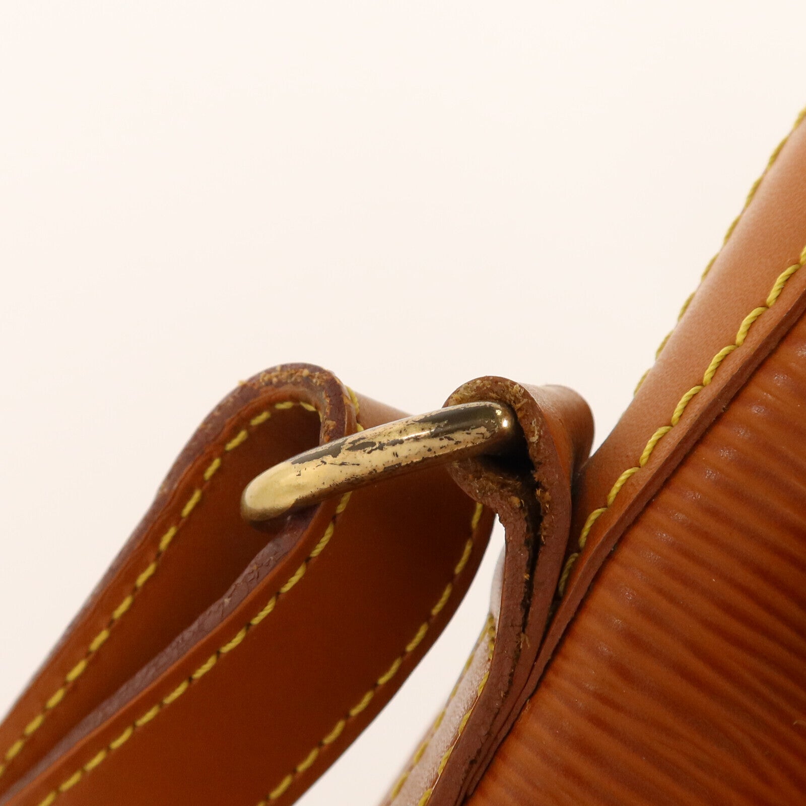 LOUIS VUITTON Epi Petit Noe金扣肩背袋