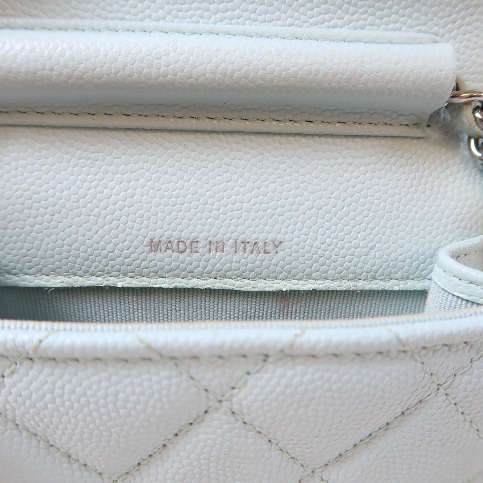 CHANEL 【激減優惠】菱格牛皮皮革Phone Bag銀扣鏈帶肩背袋淺綠色