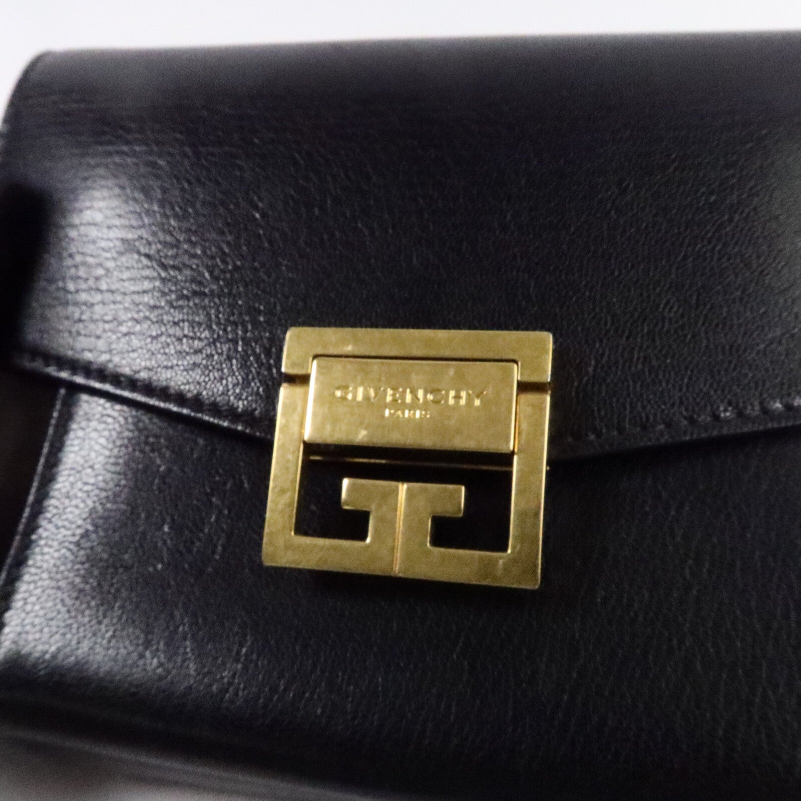 GIVENCHY 山羊皮皮革Chain Shoulder Bag鏈帶肩背袋
