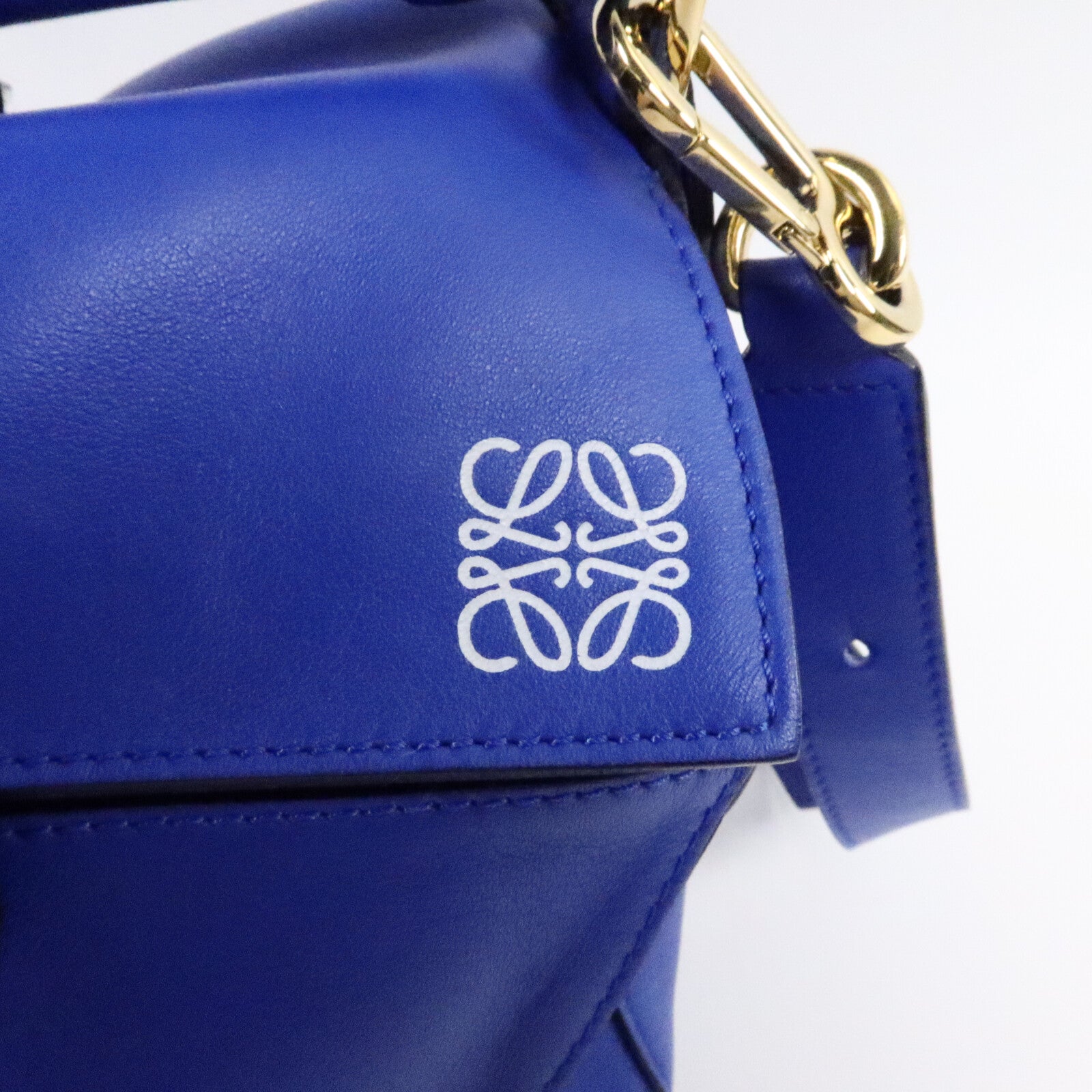 LOEWE 牛皮皮革Puzzle Medium手挽肩背兩用袋
