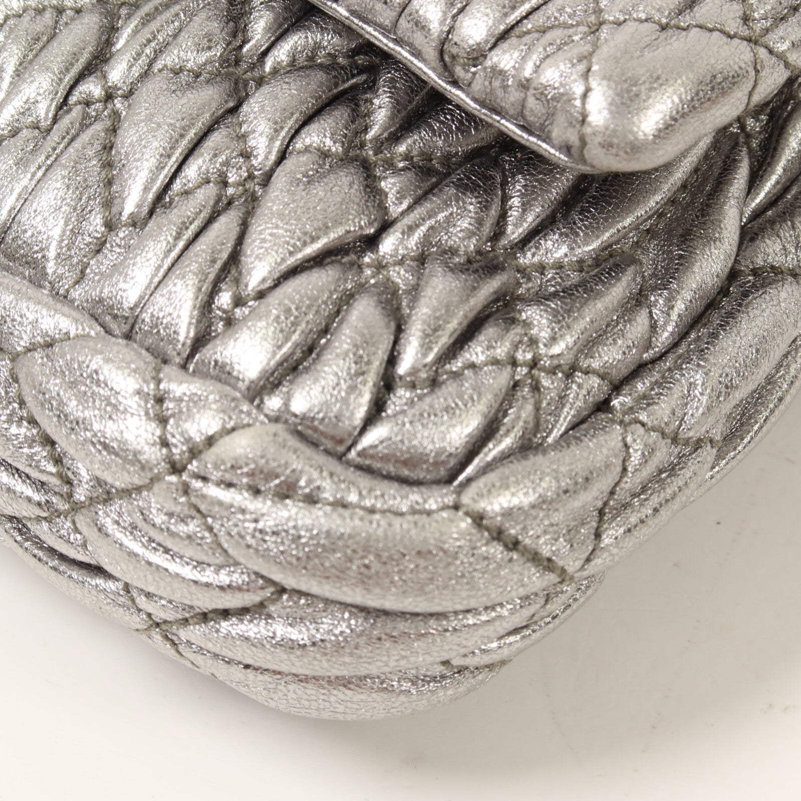 Miu Miu 羊皮皮革Clutch With Chain鏈帶肩背袋
