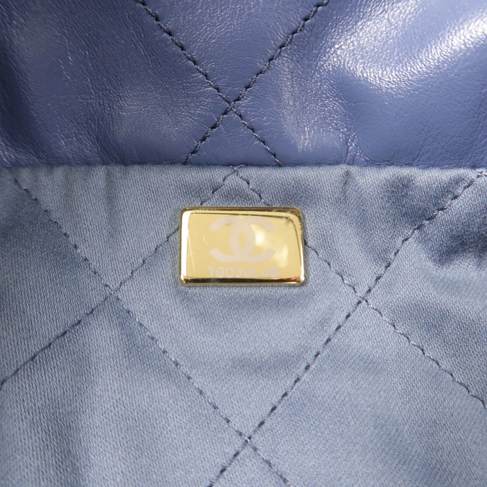 CHANEL 牛皮皮革Chanel 22 Small鏈帶肩背袋