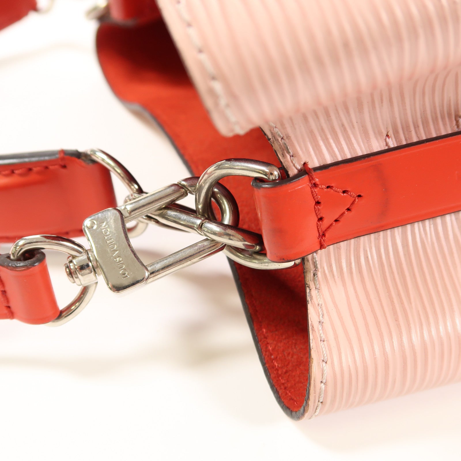 LOUIS VUITTON Epi Neo Noe BB銀扣手挽肩背兩用袋粉紅色/Rose Ballerine