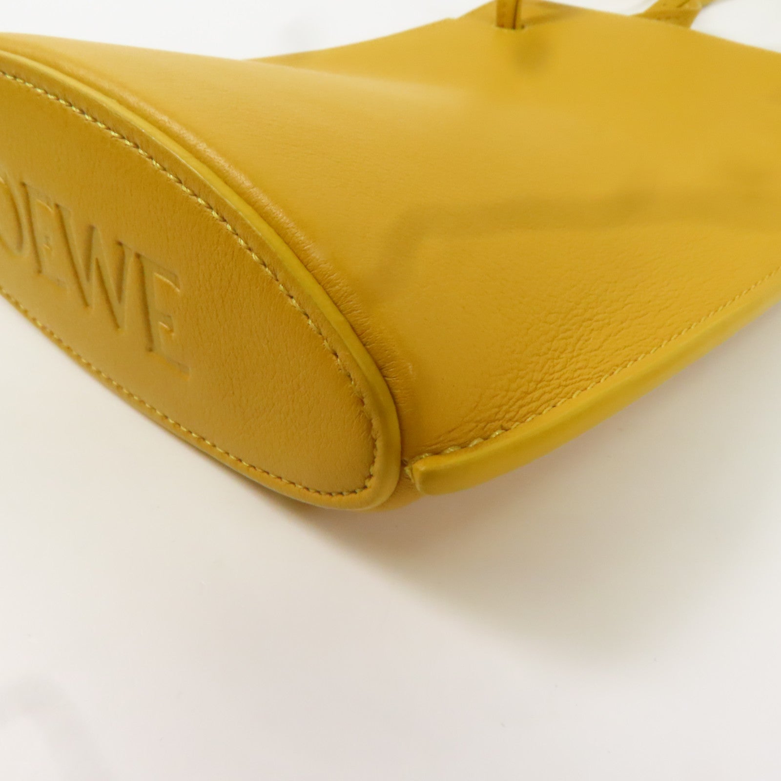 LOEWE 【激減優惠】牛皮皮革Dice Pocket銀扣肩背袋黃色