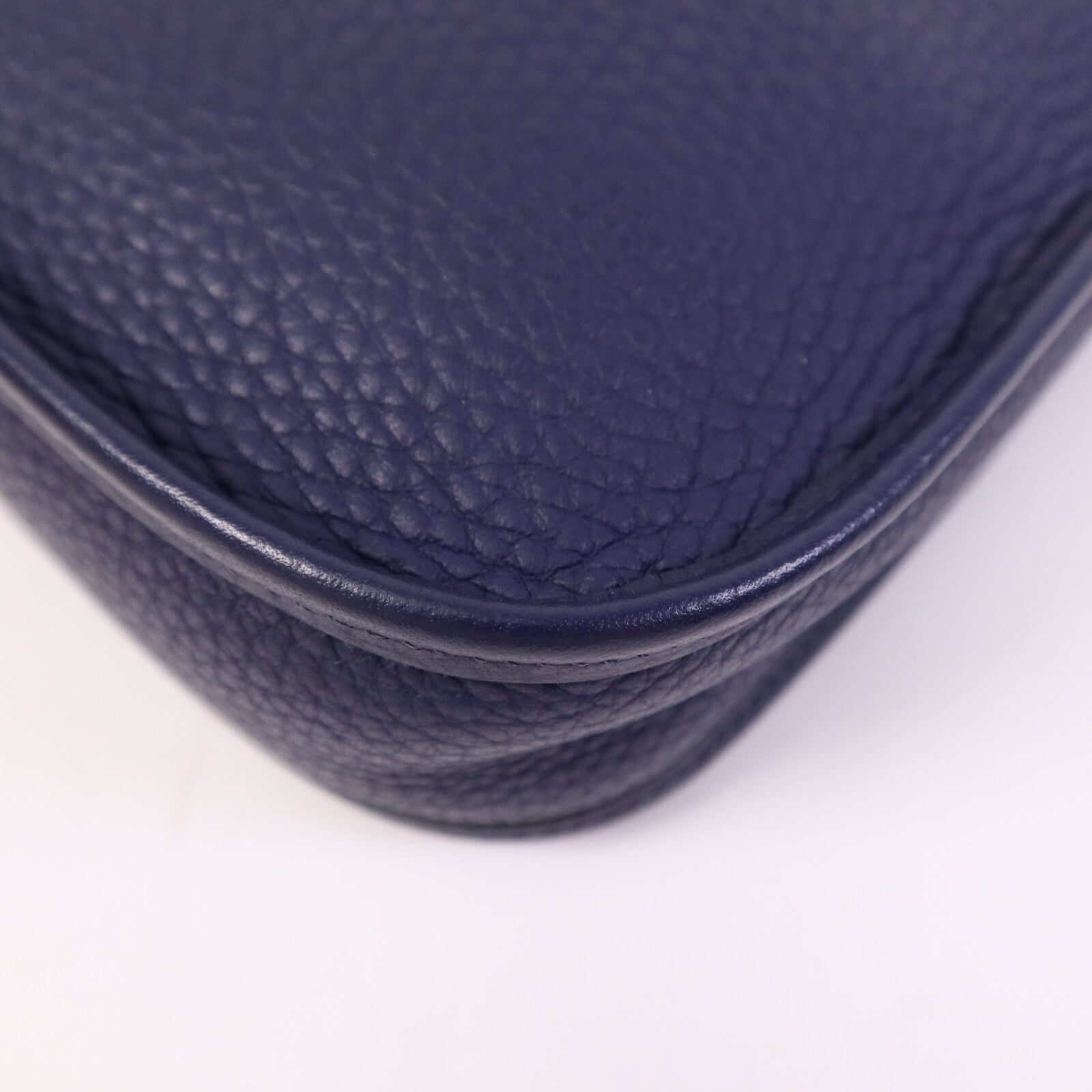 HERMES Clemence皮革Evelyne TPM銀扣肩背袋Bleu Encre