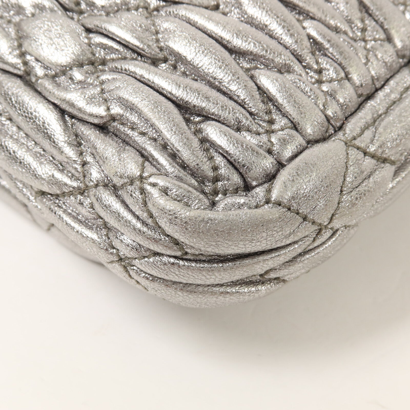 Miu Miu 羊皮皮革Clutch With Chain鏈帶肩背袋