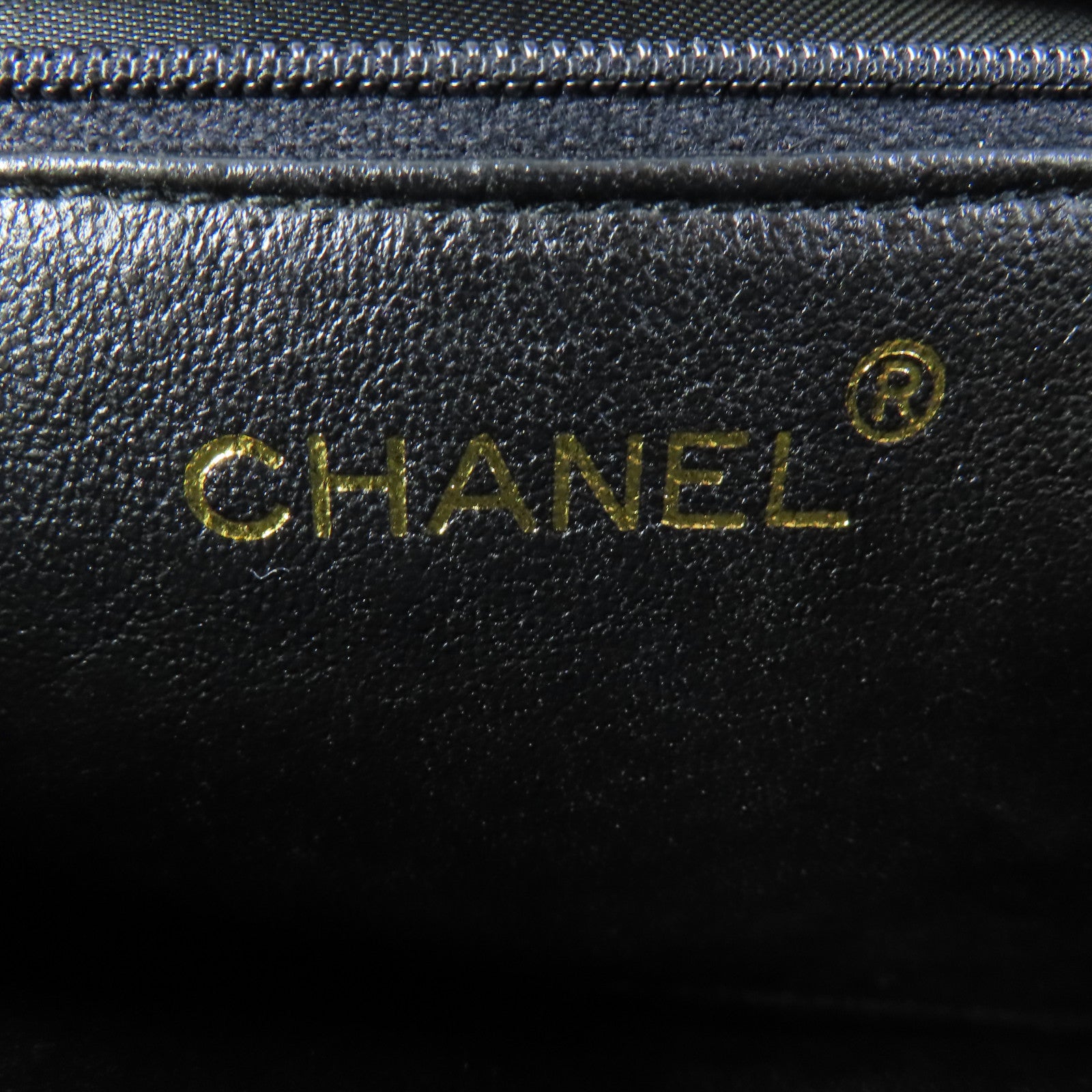 CHANEL 牛皮皮革Vintage Chain Shoulder金扣鏈帶肩背袋