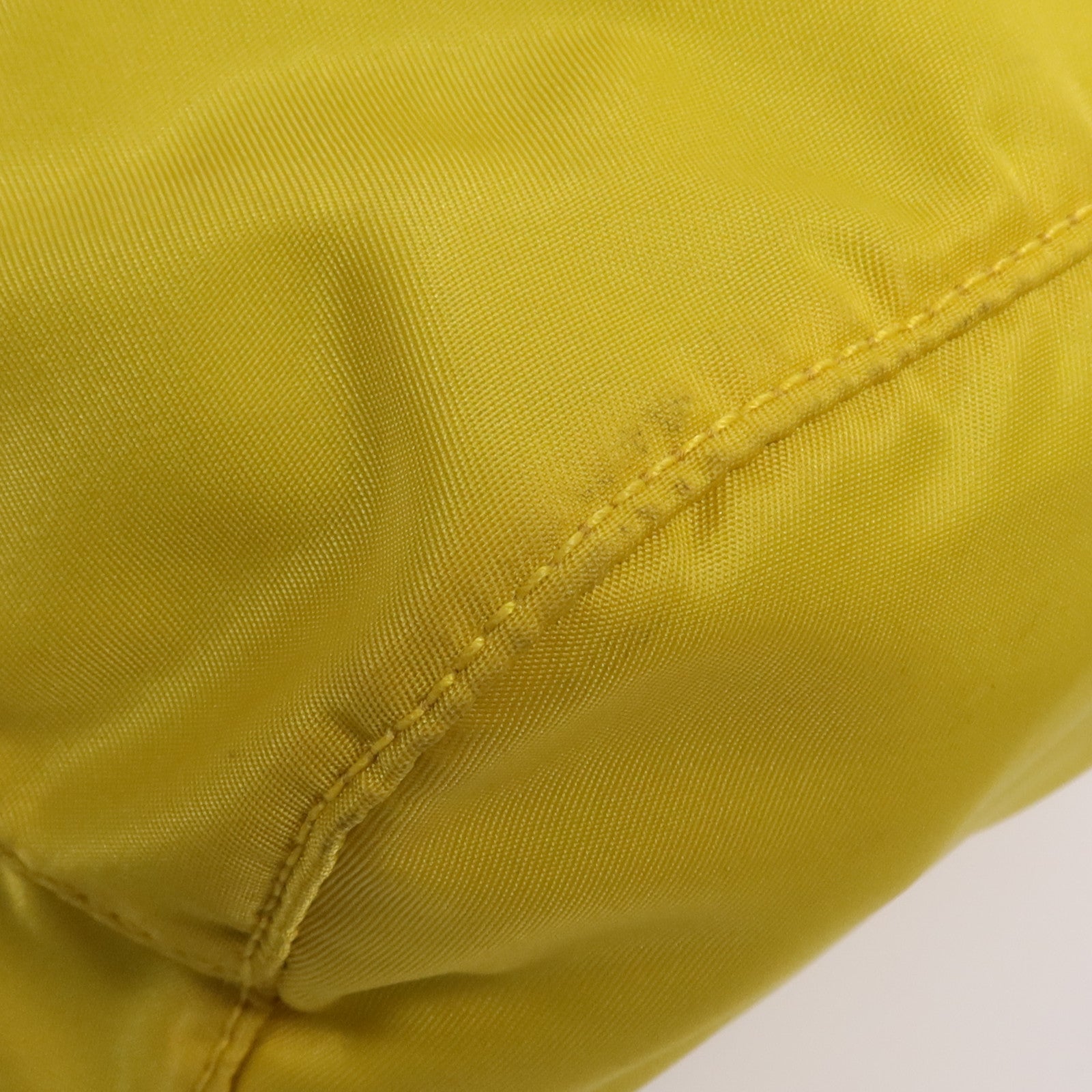 PRADA 尼龍Clutch Bag銀扣手拿包