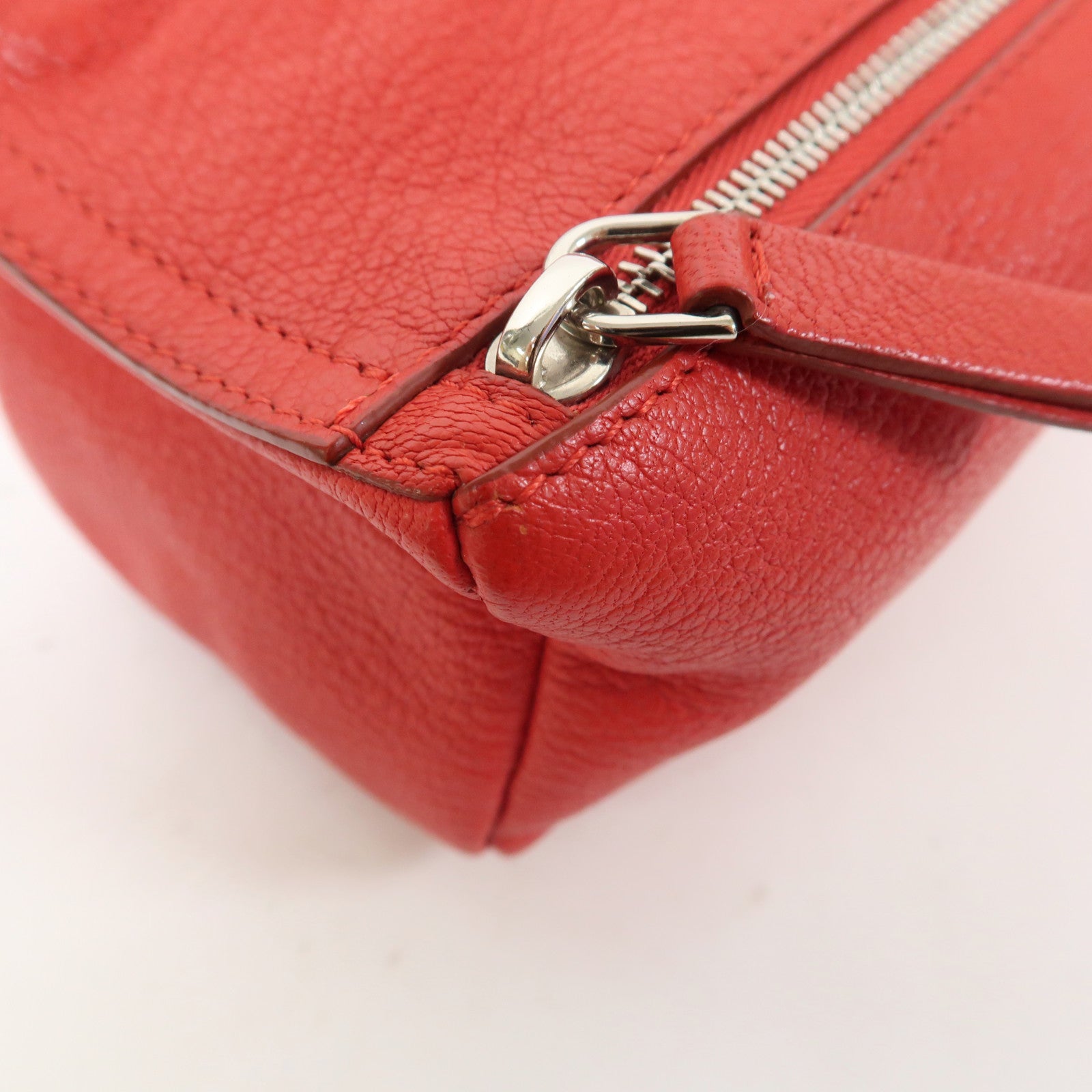 GIVENCHY 山羊皮皮革Pandora Clutch Bag銀扣手拿包紅色