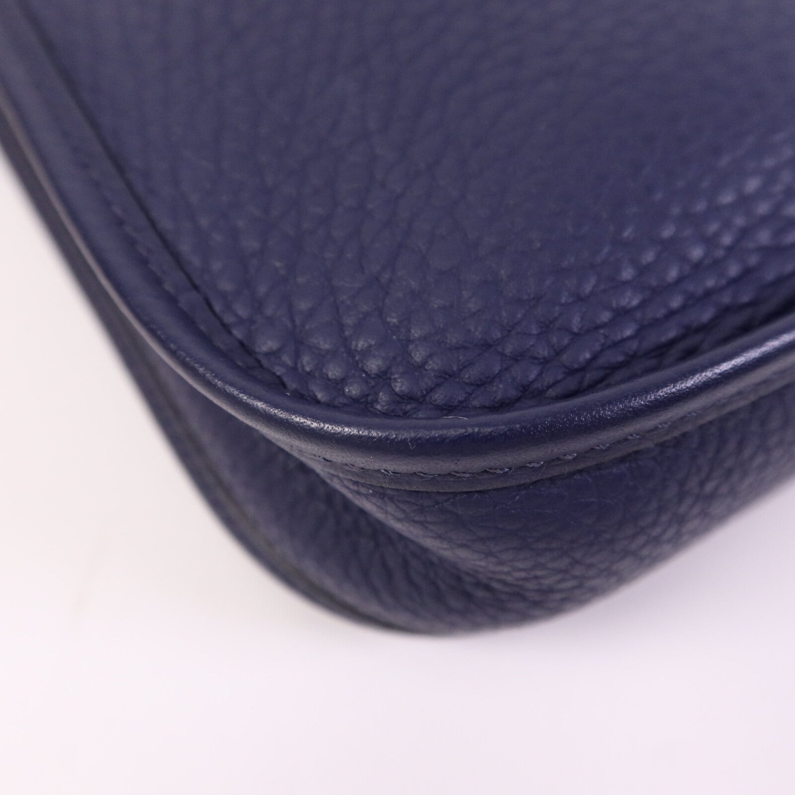 HERMES Clemence皮革Evelyne TPM銀扣肩背袋Bleu Encre