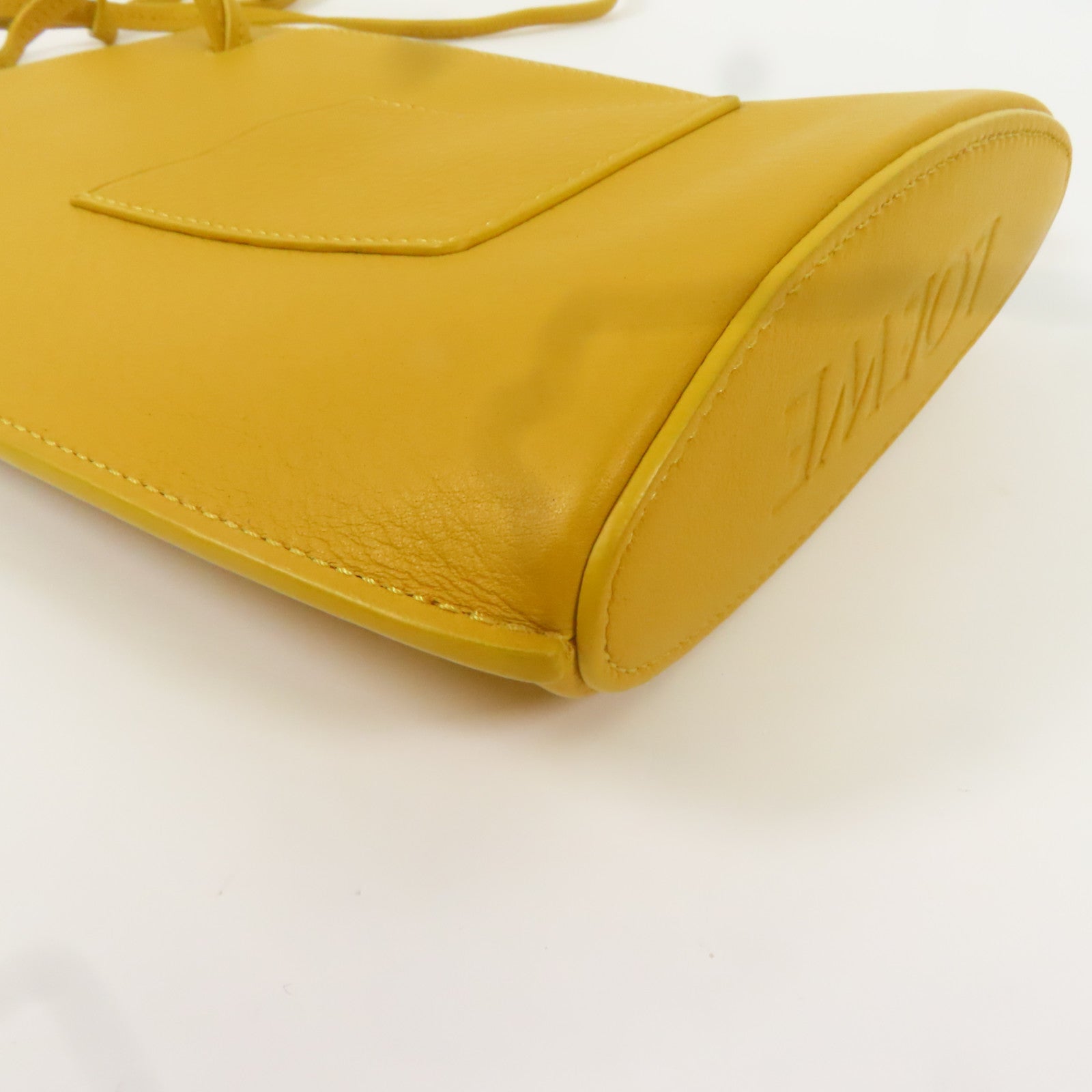 LOEWE 牛皮皮革Dice Pocket銀扣肩背袋黃色