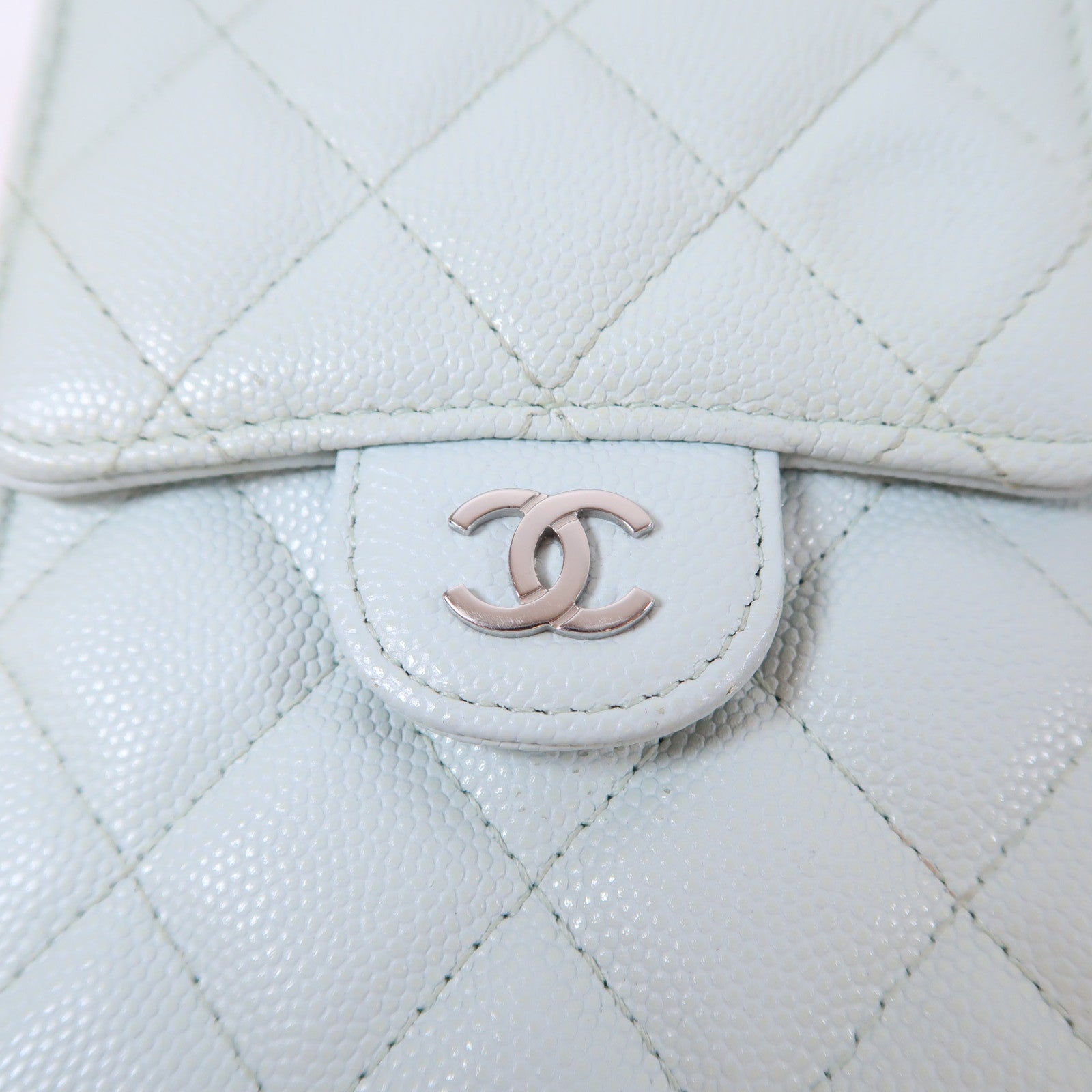 CHANEL 【激減優惠】菱格牛皮皮革Phone Bag銀扣鏈帶肩背袋淺綠色