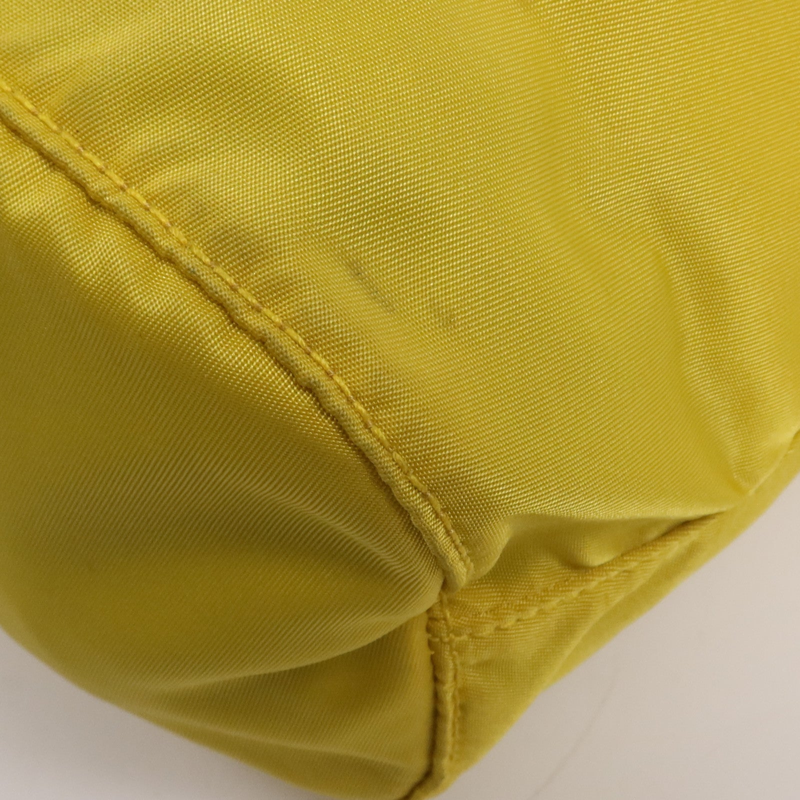 PRADA 尼龍Clutch Bag銀扣手拿包