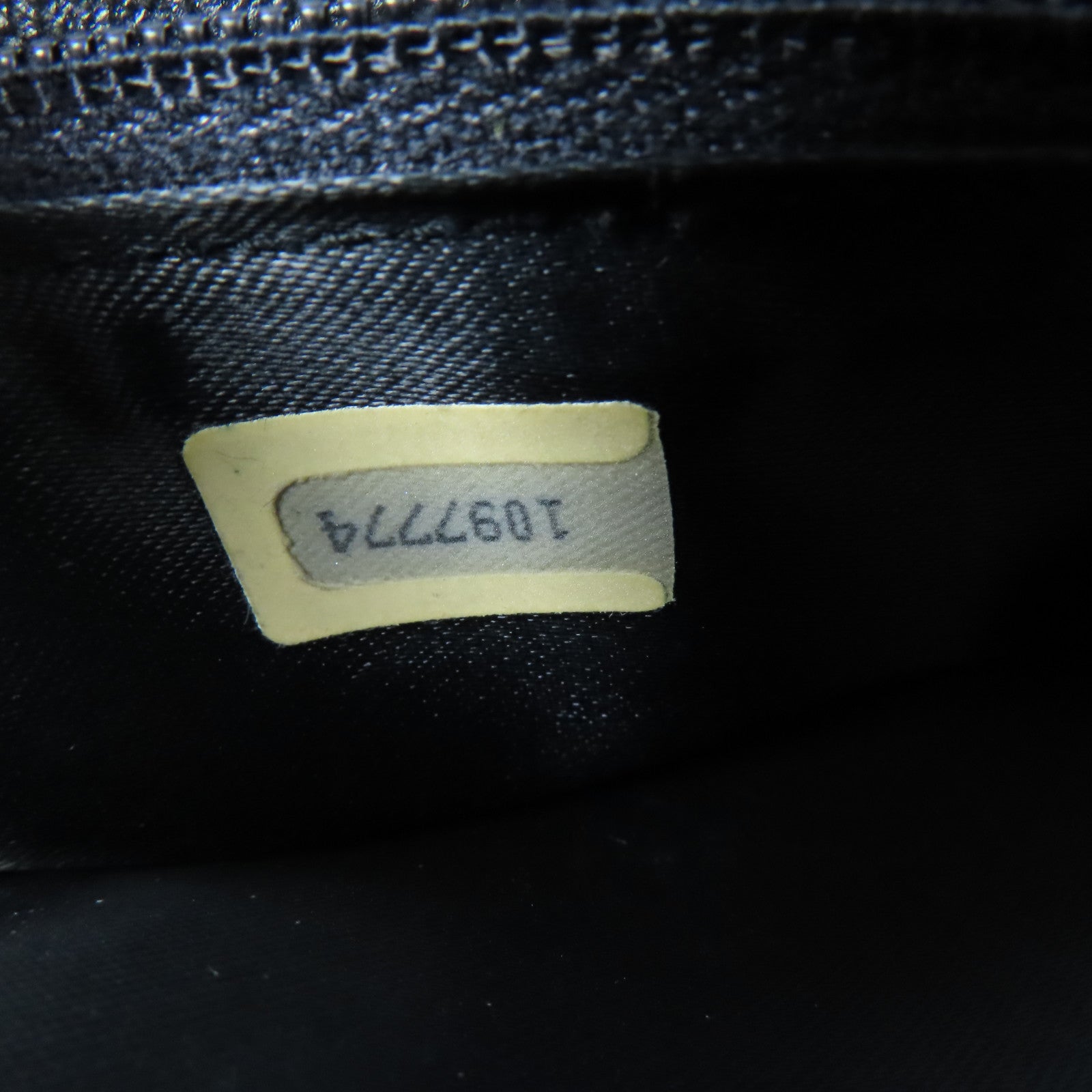 CHANEL 牛皮皮革Vintage Chain Shoulder金扣鏈帶肩背袋