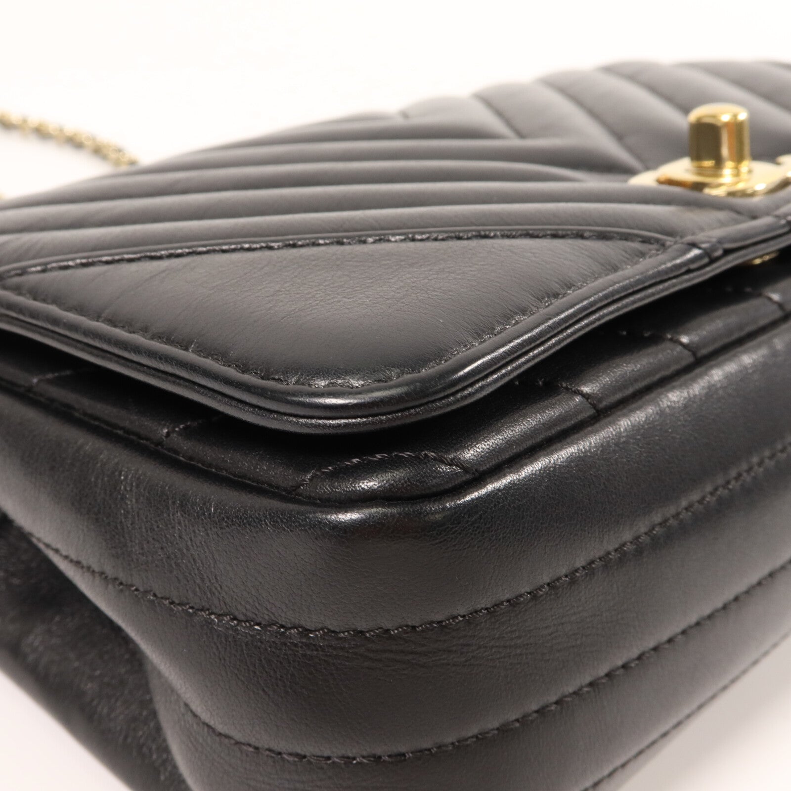 CHANEL 牛皮皮革Chain Shoulder鏈帶肩背袋