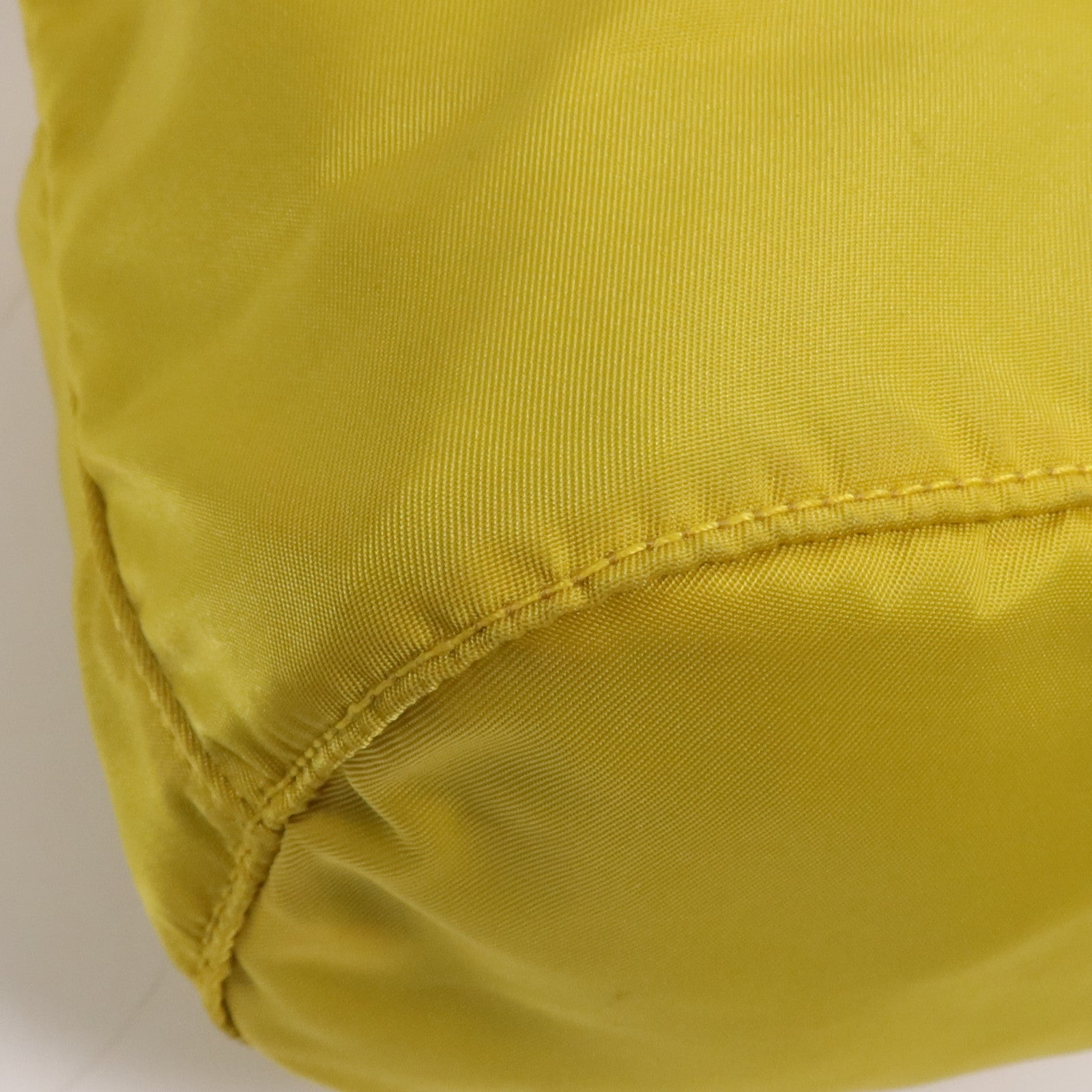 PRADA 尼龍Clutch Bag銀扣手拿包