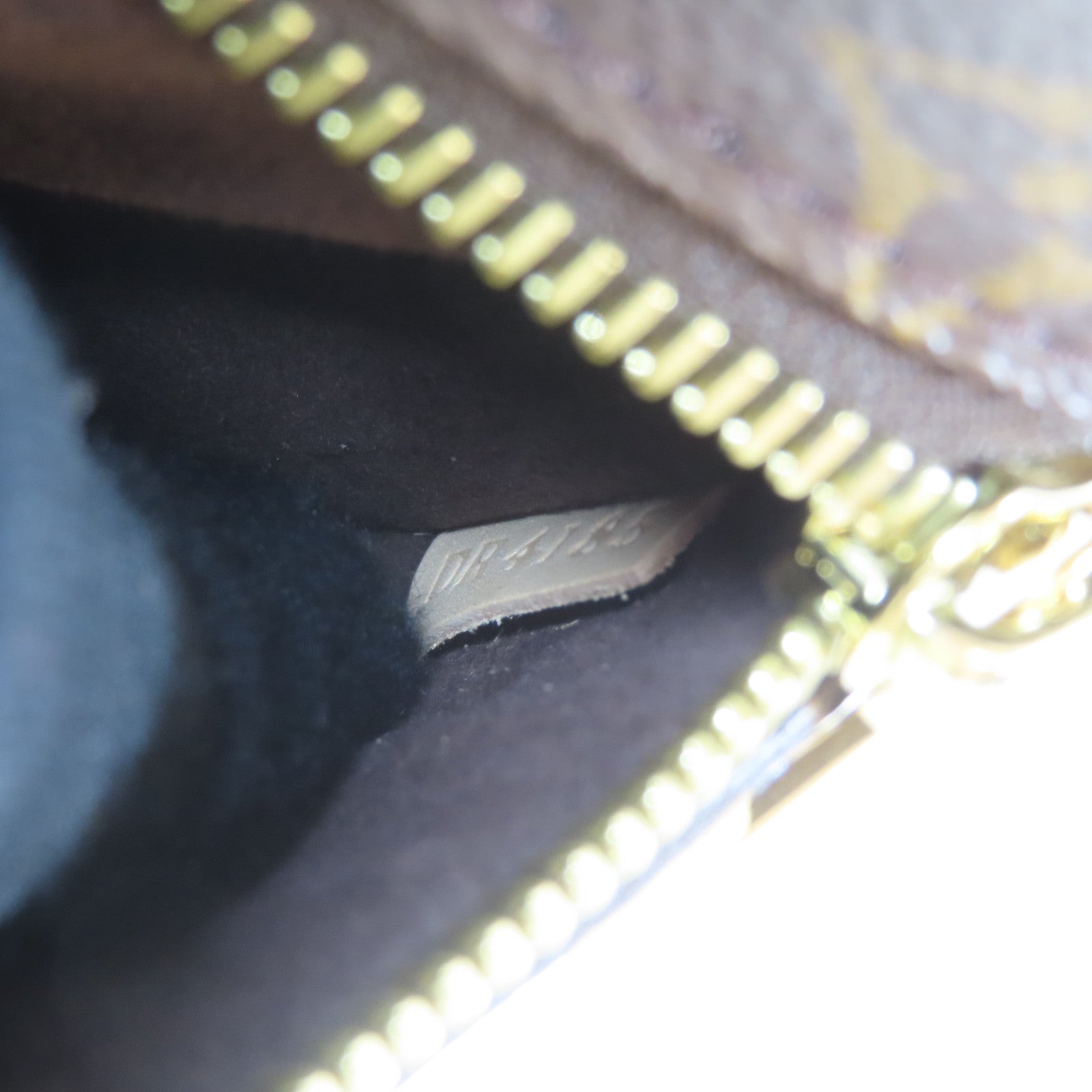 LOUIS VUITTON Monogram Pochette Metis金扣手挽肩背兩用袋啡色