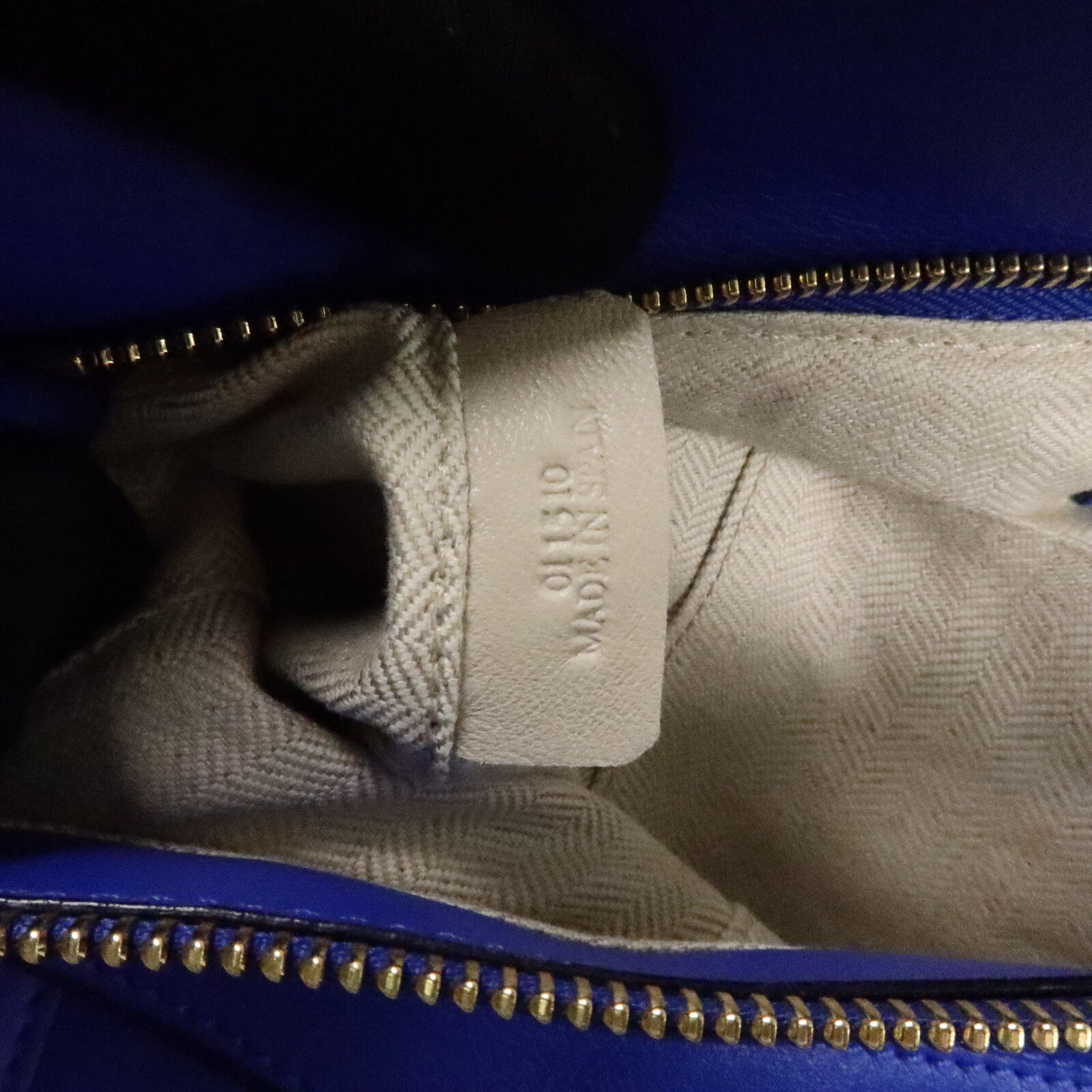 LOEWE 牛皮皮革Puzzle Medium手挽肩背兩用袋