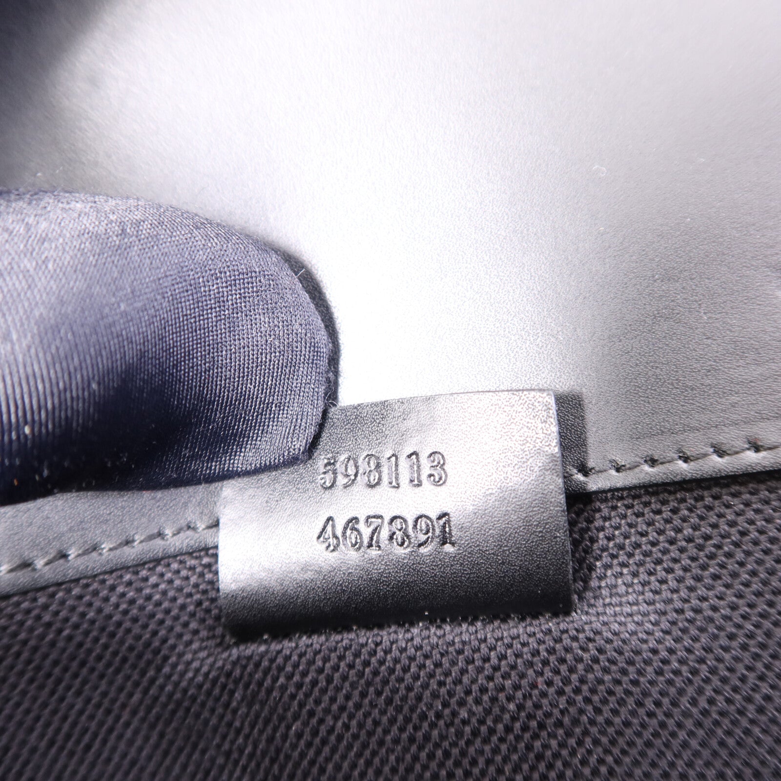 GUCCI 塗層帆布GG Supreme Waist Bag銀扣腰包