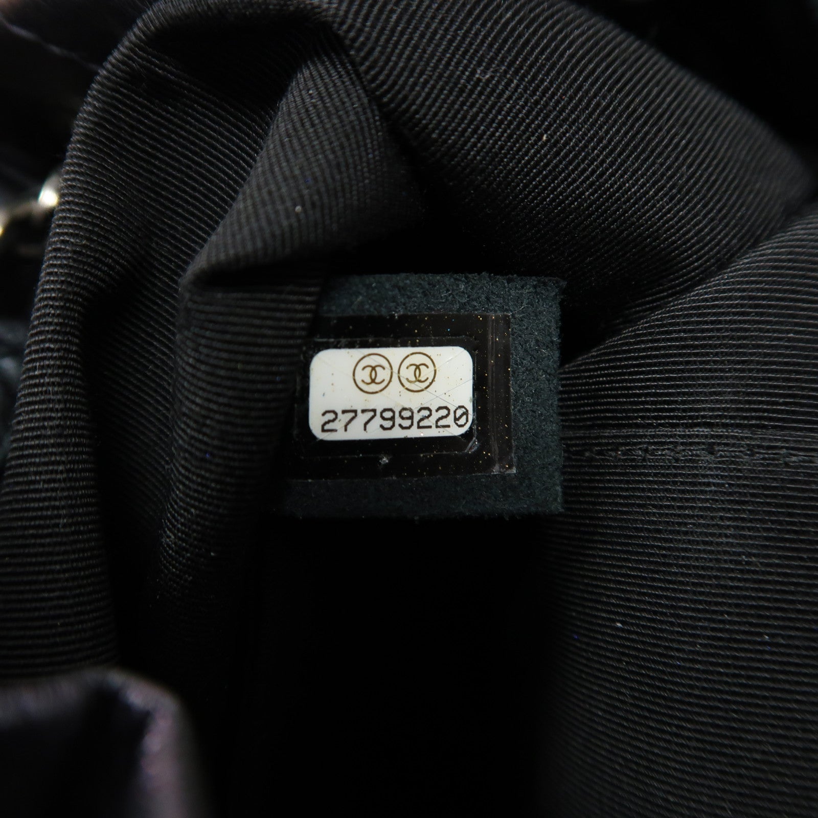 CHANEL 菱格羊皮皮革Gabrielle Backpack銀扣鏈帶背包黑色