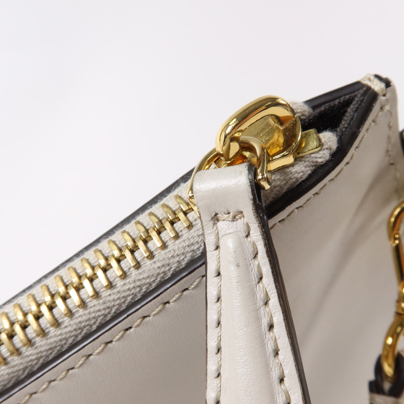 FENDI 牛皮皮革Clutch Bag手拿包