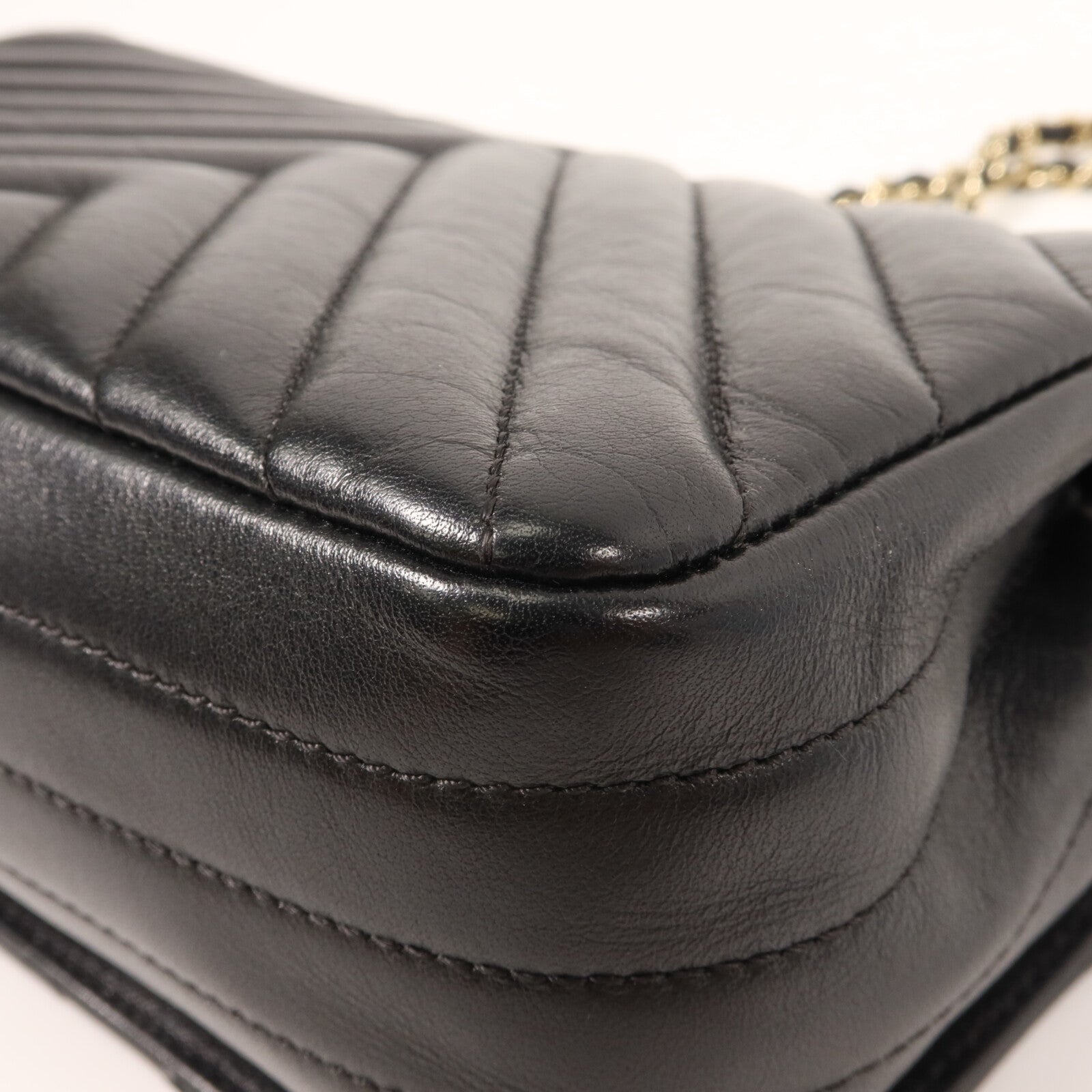 CHANEL 牛皮皮革Chain Shoulder鏈帶肩背袋