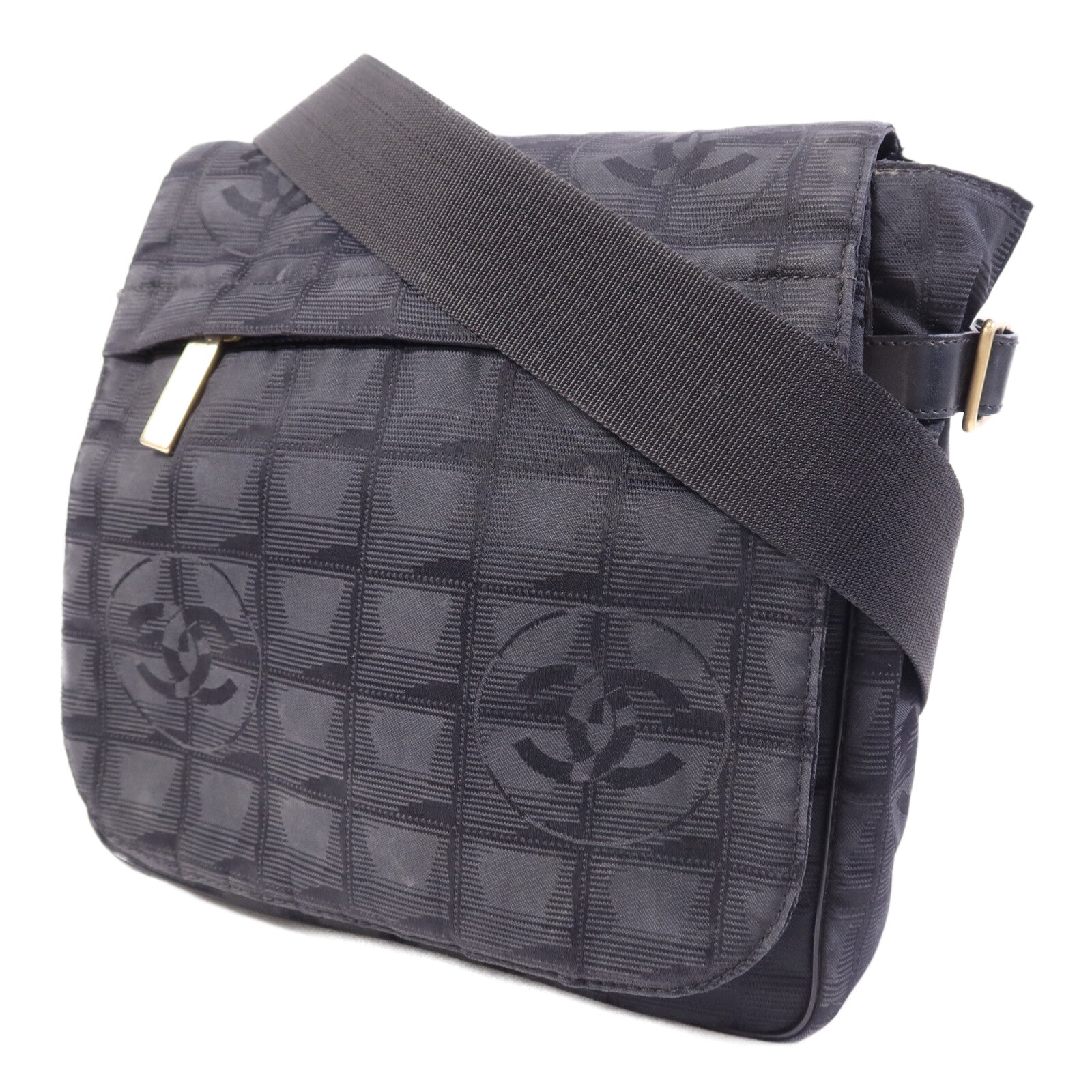 CHANEL 尼龍Travel Line金扣肩背袋