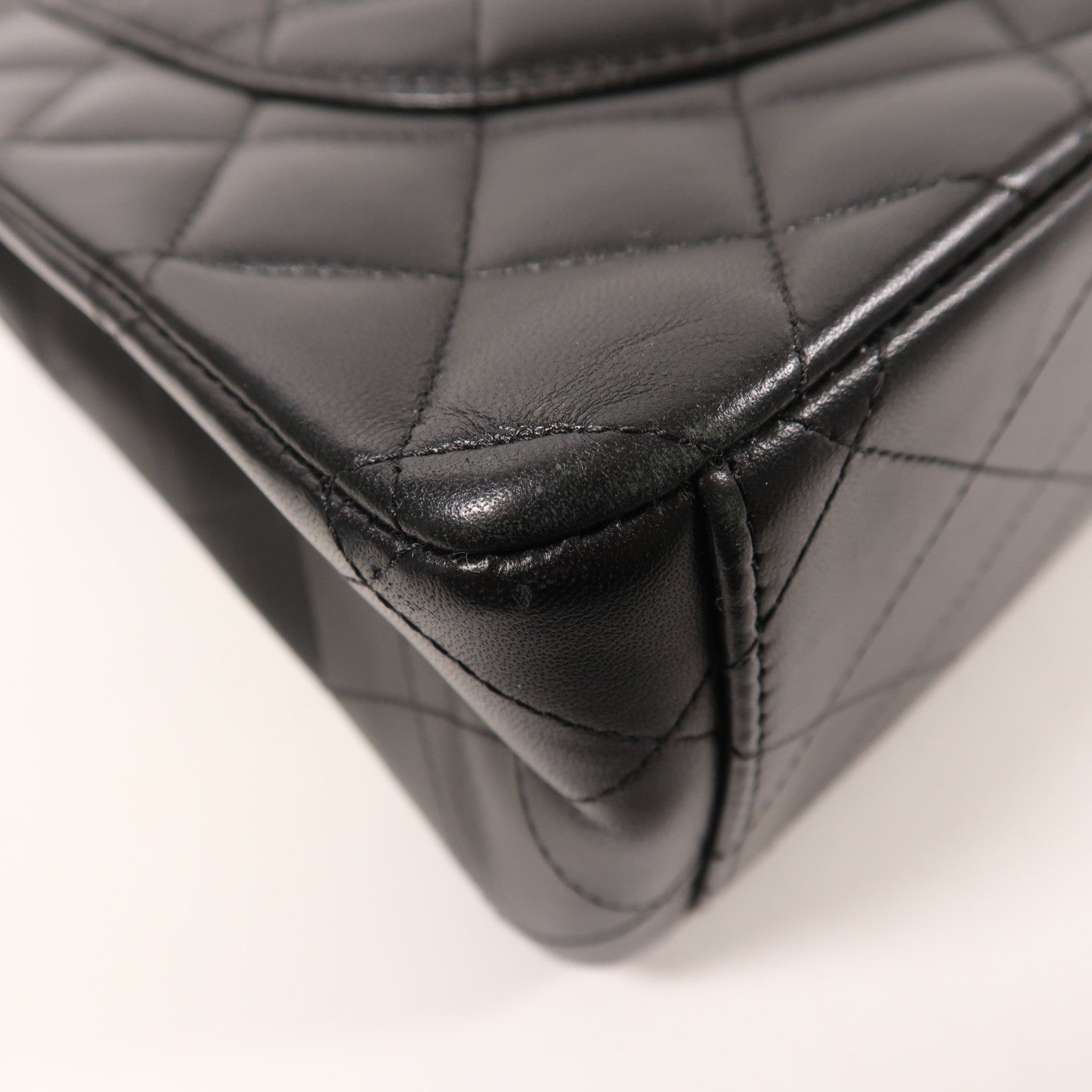 CHANEL 羊皮皮革Maxi Classic金扣鏈帶肩背袋