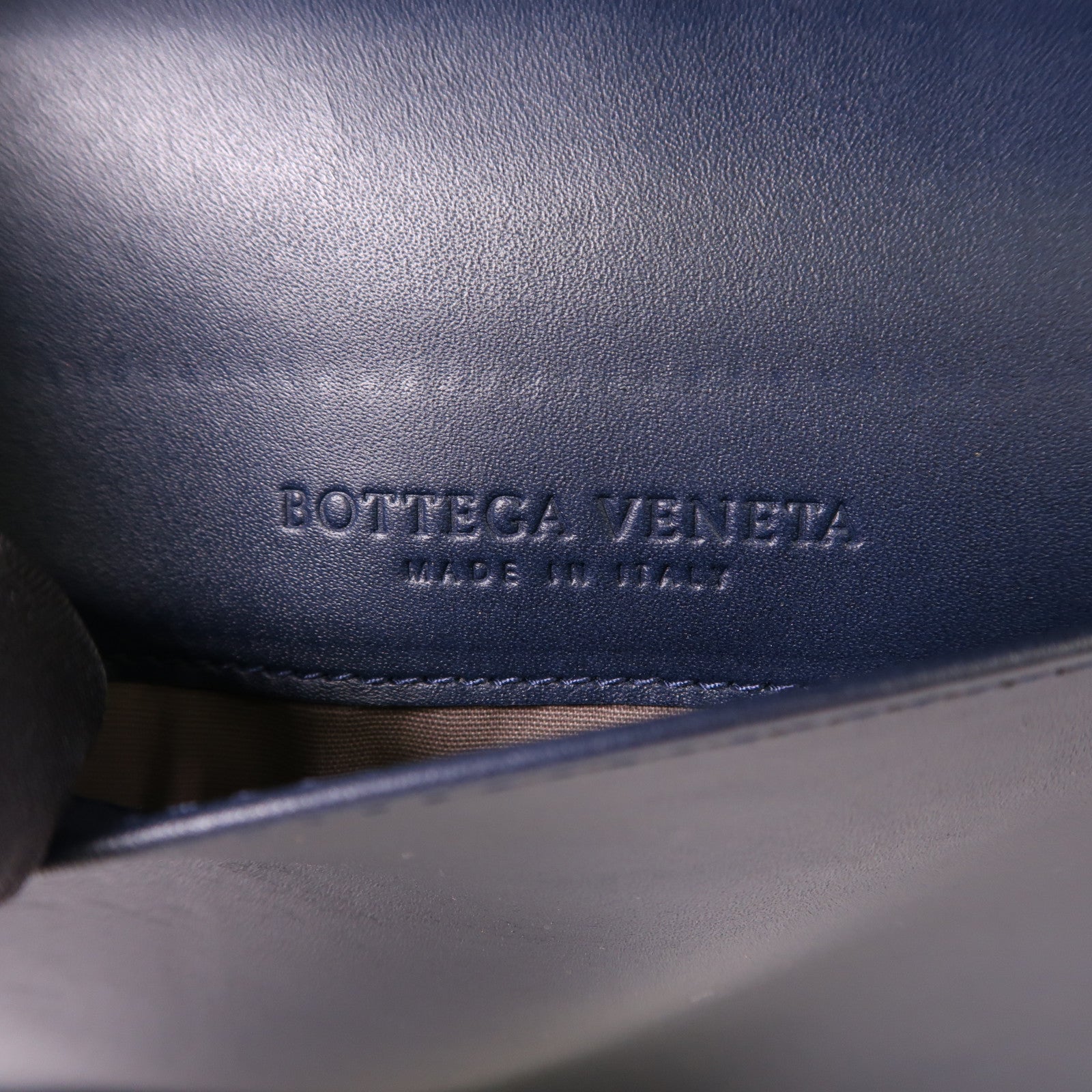 BOTTEGA VENETA 牛皮皮革Pouch小袋
