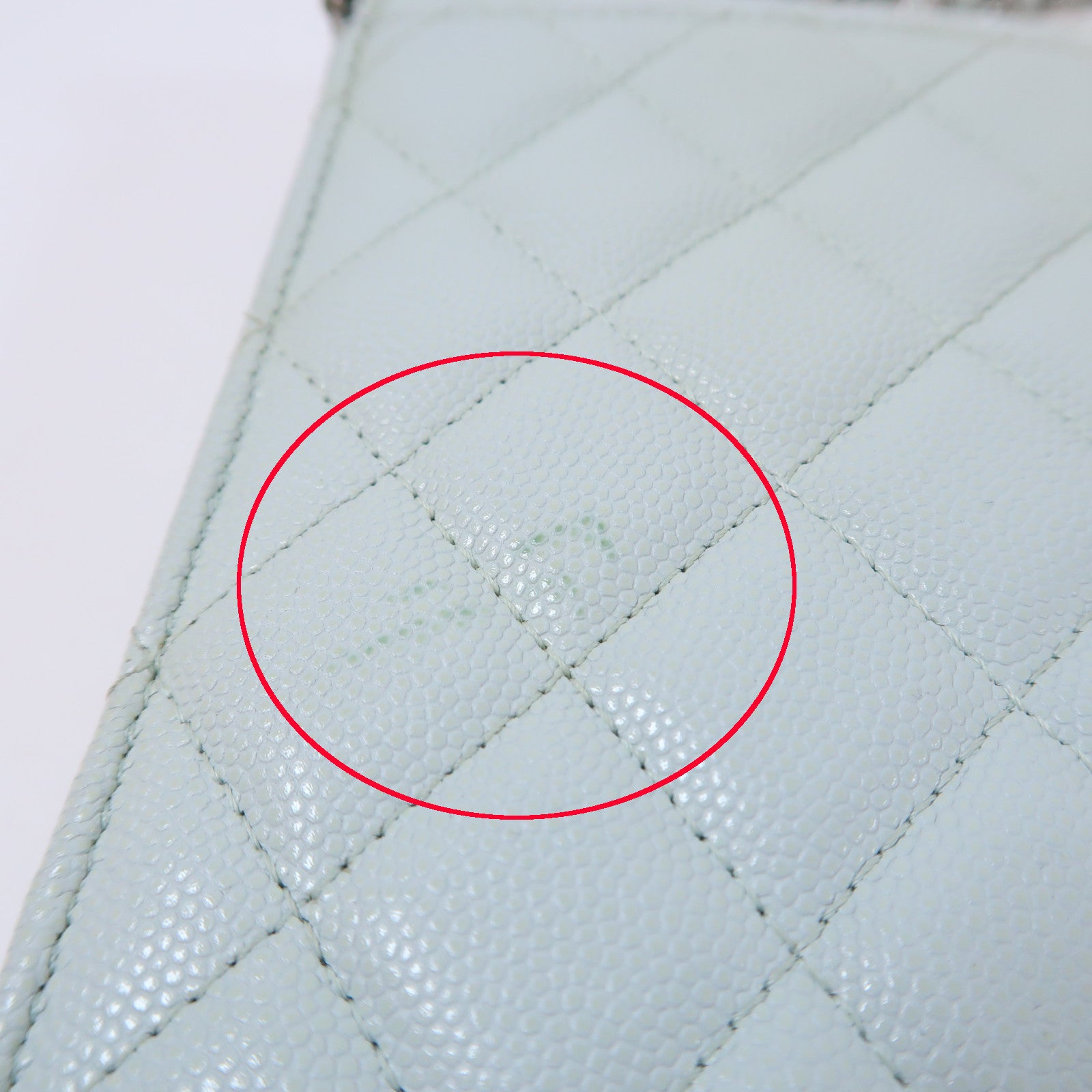 CHANEL 【激減優惠】菱格牛皮皮革Phone Bag銀扣鏈帶肩背袋淺綠色