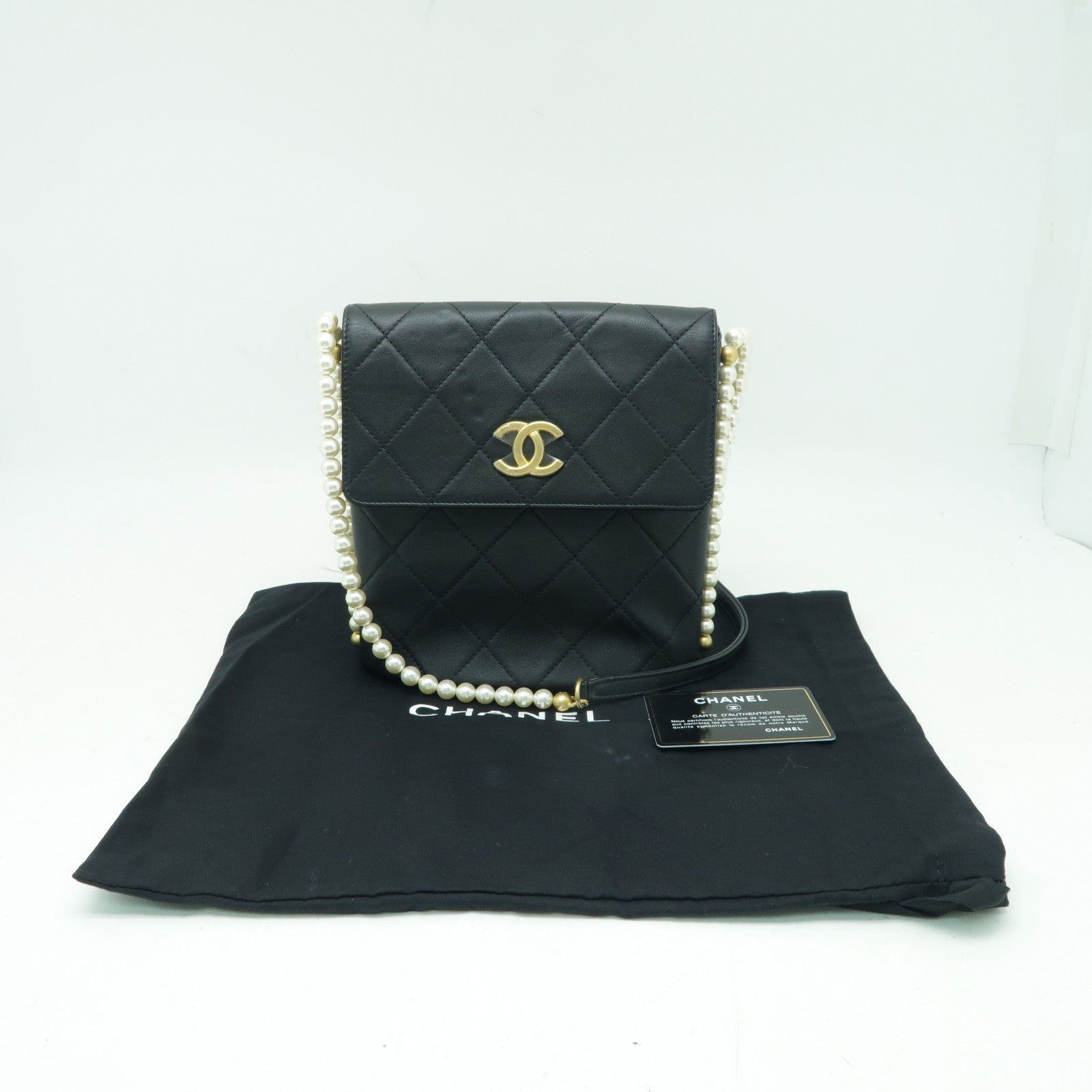 CHANEL 【激減優惠】菱格皮革Small Hobo金扣肩背袋黑色