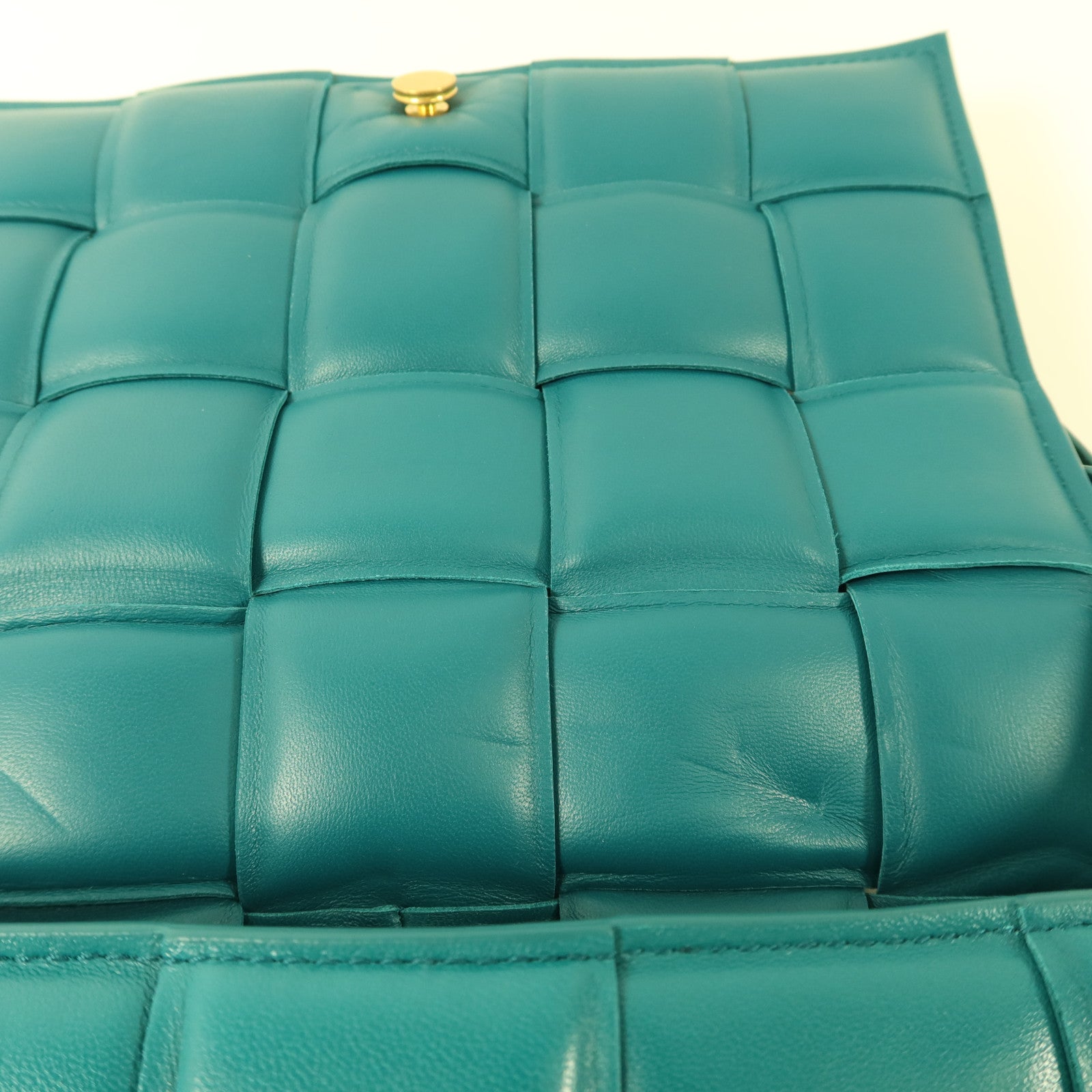 BOTTEGA VENETA 羊皮皮革Padded Cassette肩背袋