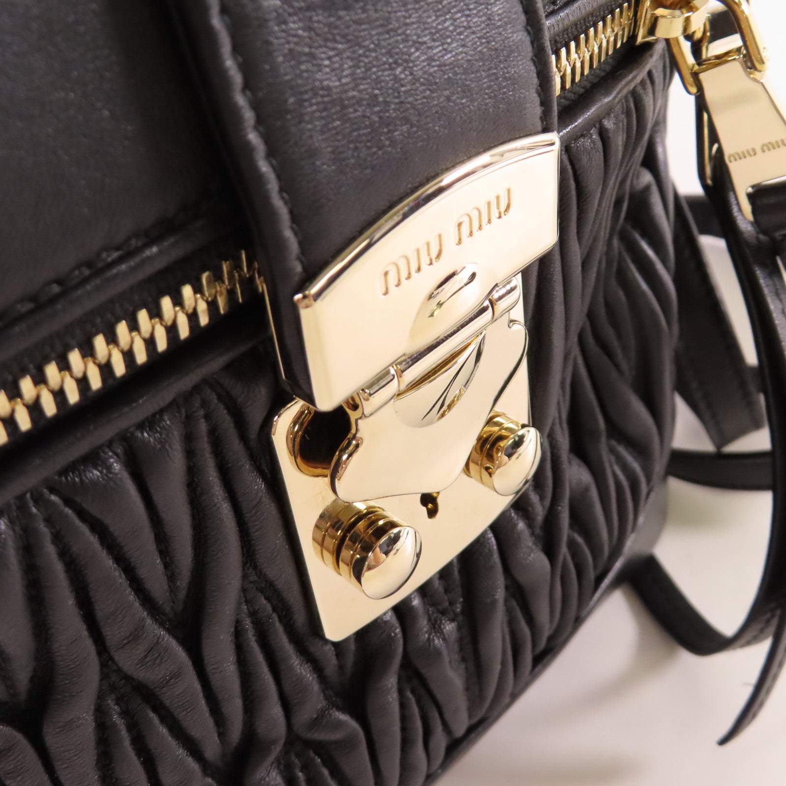 Miu Miu 羊皮皮革2Way Shoulder Bag/Vanity Case金扣手挽肩背兩用袋黑色