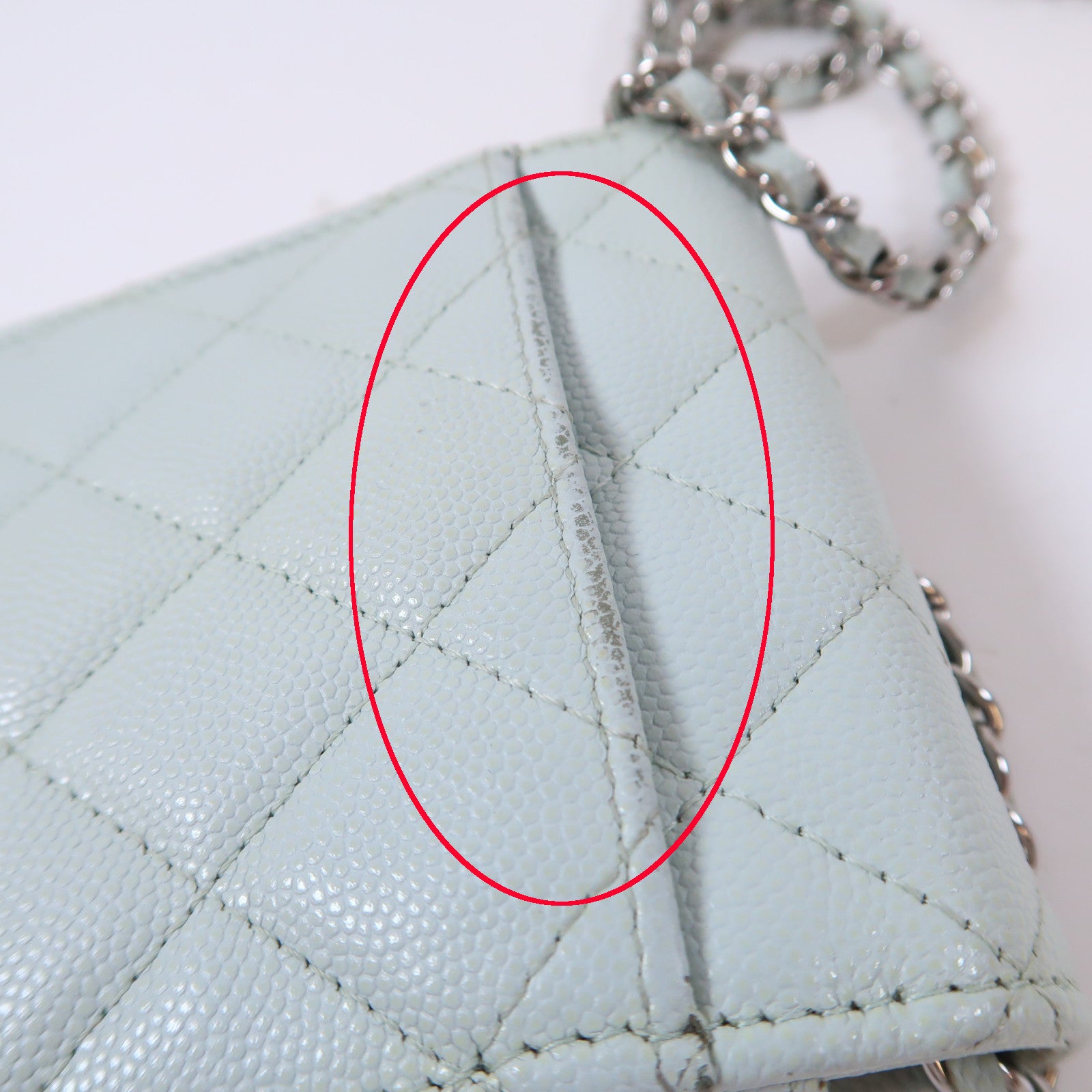 CHANEL 【激減優惠】菱格牛皮皮革Phone Bag銀扣鏈帶肩背袋淺綠色