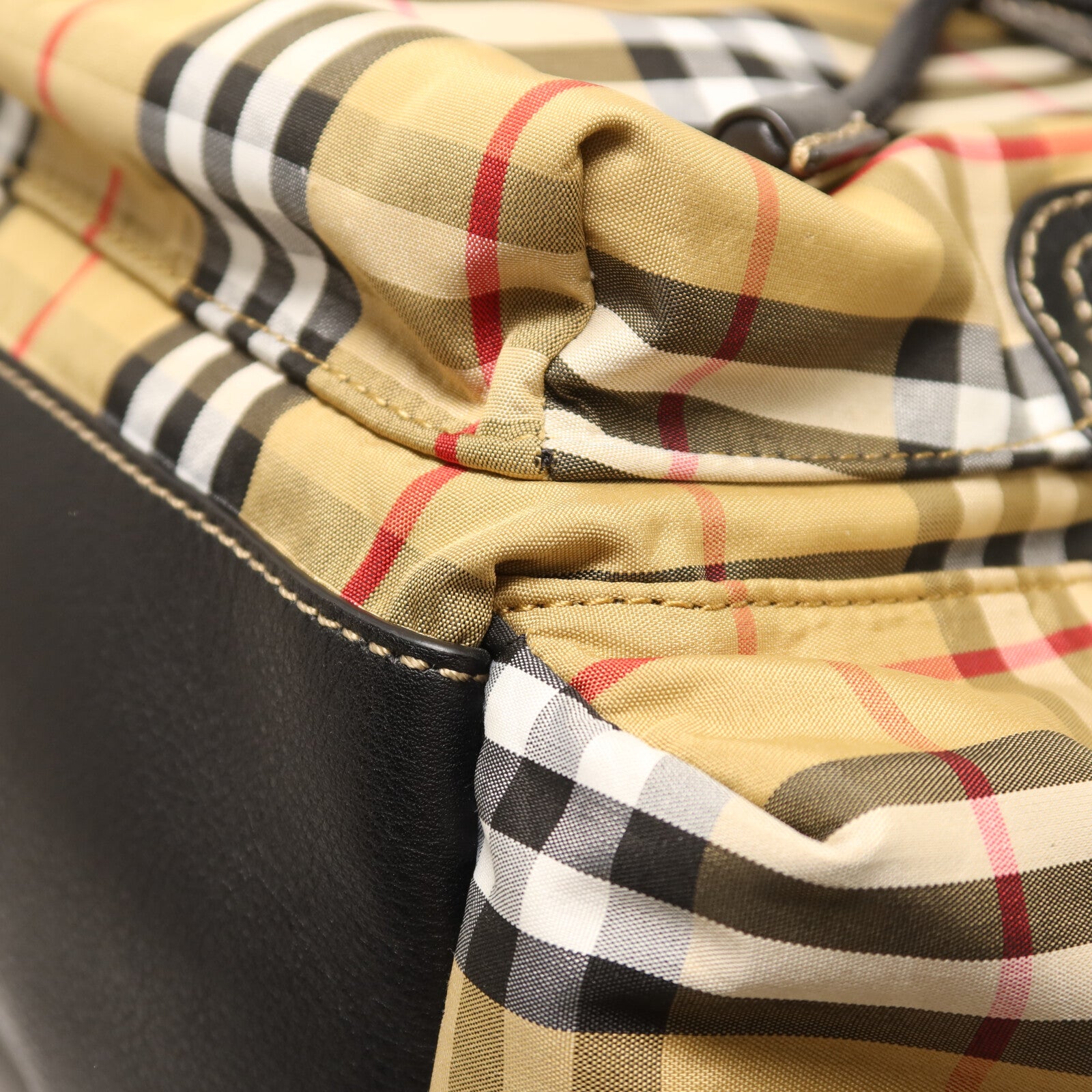BURBERRY 棉質/尼龍Rucksack銀扣鏈帶背包