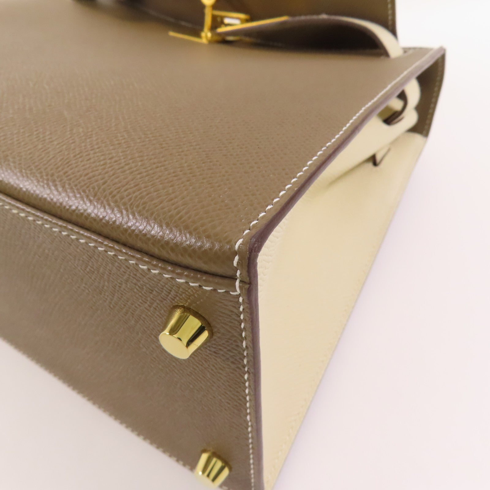 HERMES Epsom皮革Kelly 28金扣手挽肩背兩用袋18 Etoupe/Cream