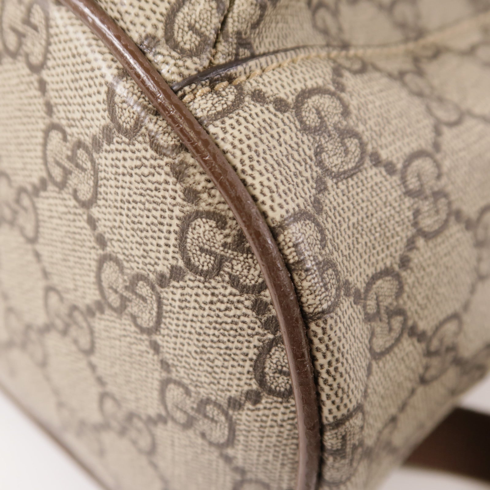 GUCCI 塗層帆布GG Supreme Backpack金扣背包