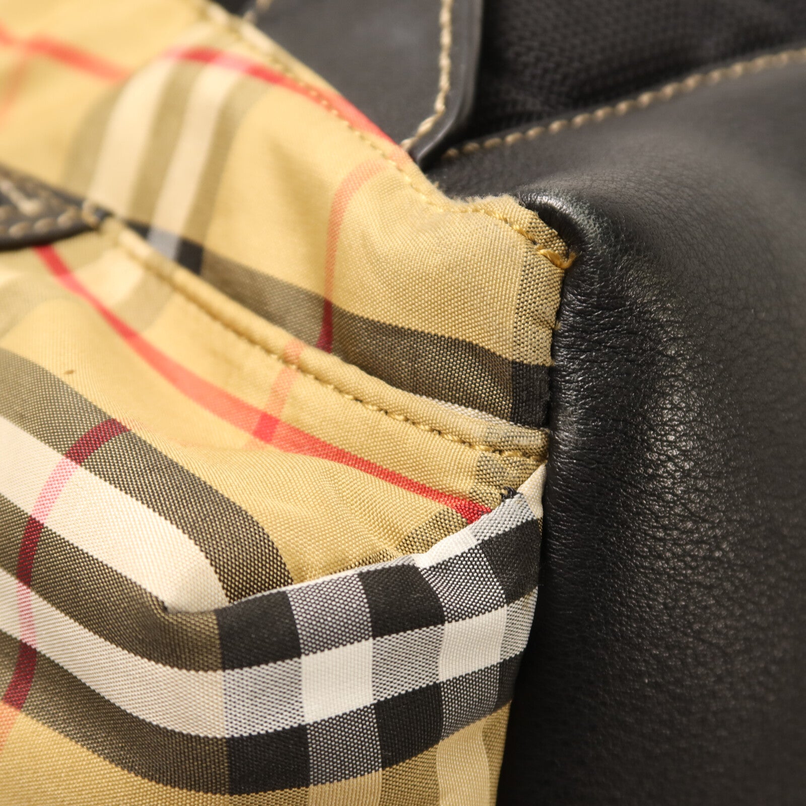 BURBERRY 棉質/尼龍Rucksack銀扣鏈帶背包