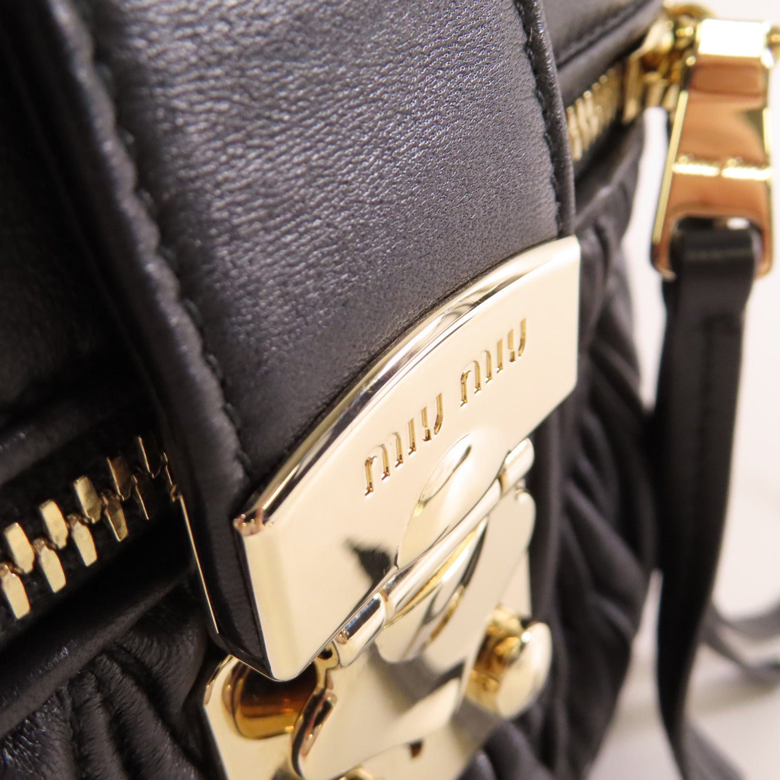 Miu Miu 羊皮皮革2Way Shoulder Bag/Vanity Case金扣手挽肩背兩用袋黑色