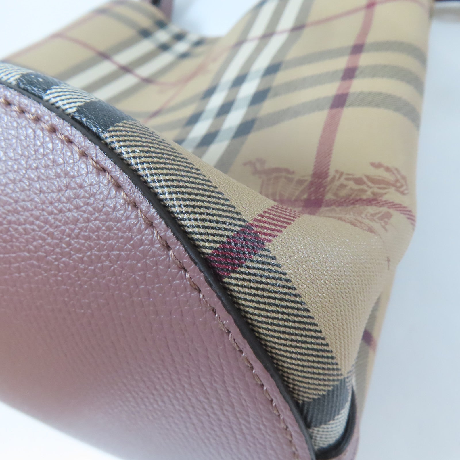 BURBERRY 塗層帆布Check Bucket金扣肩背袋卡其色