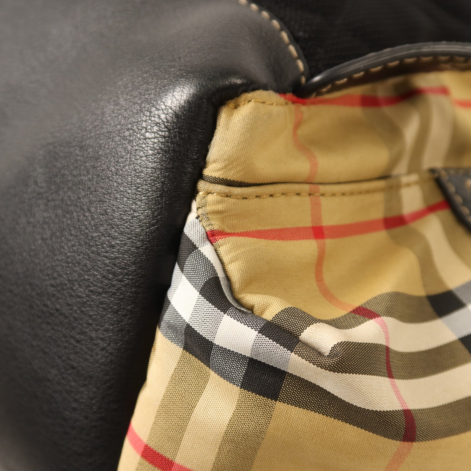 BURBERRY 棉質/尼龍Rucksack銀扣鏈帶背包