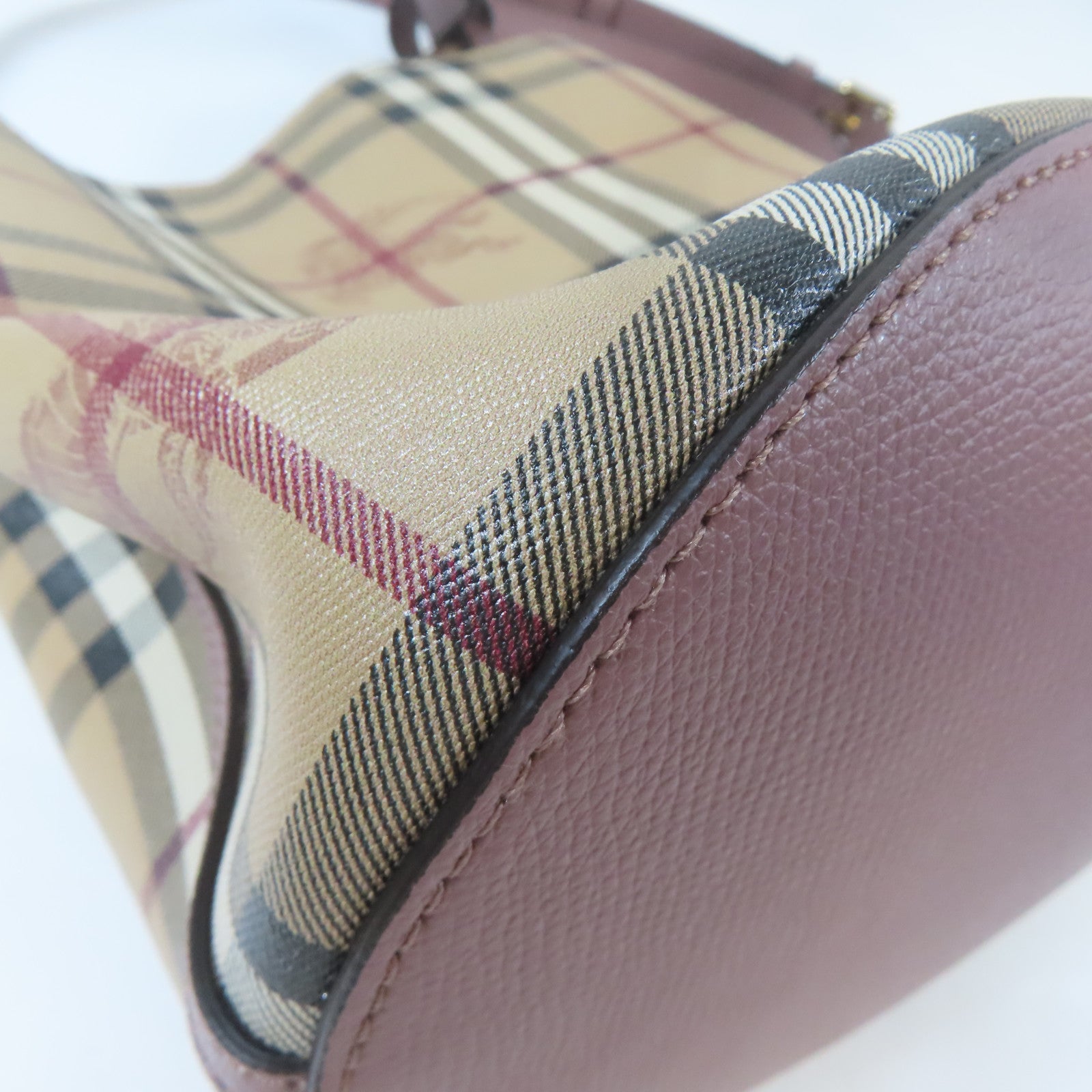BURBERRY 塗層帆布Check Bucket金扣肩背袋卡其色