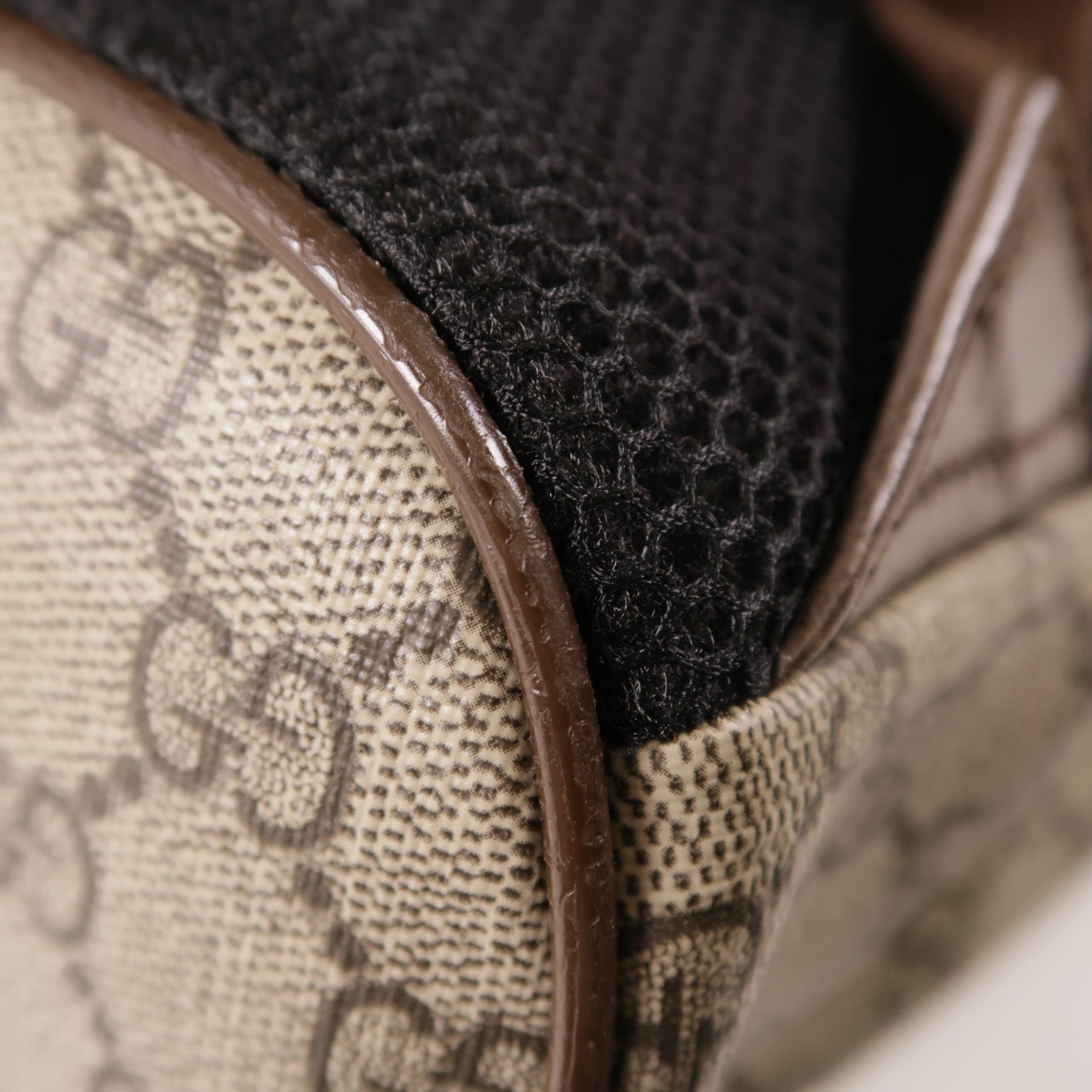 GUCCI 塗層帆布GG Supreme Backpack金扣背包