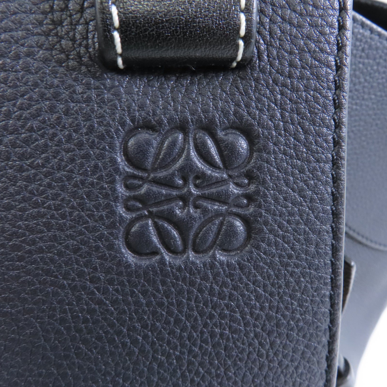 LOEWE 牛皮皮革Hammock Bag金扣手挽肩背兩用袋深藍色