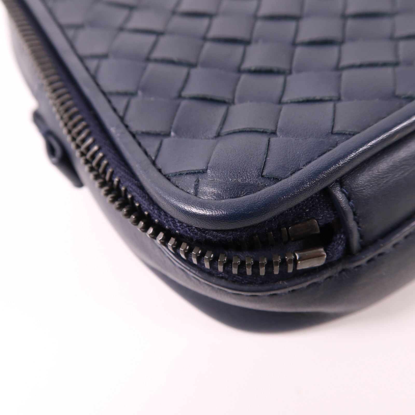 BOTTEGA VENETA 牛皮皮革Pouch小袋