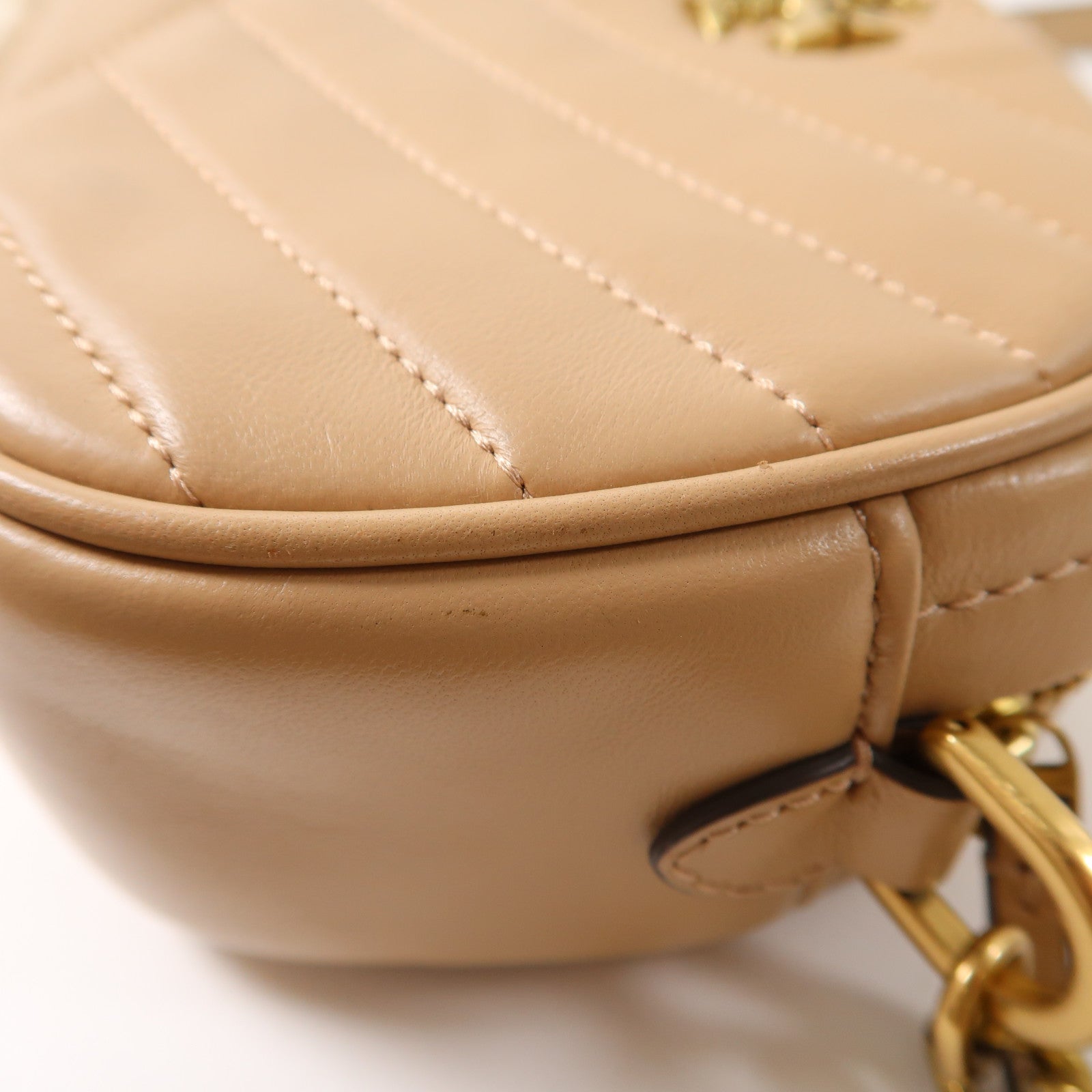 TORY BURCH GHW Kira Chevron Camera Shoulder Bag 152353 Calfskin Leather Beige